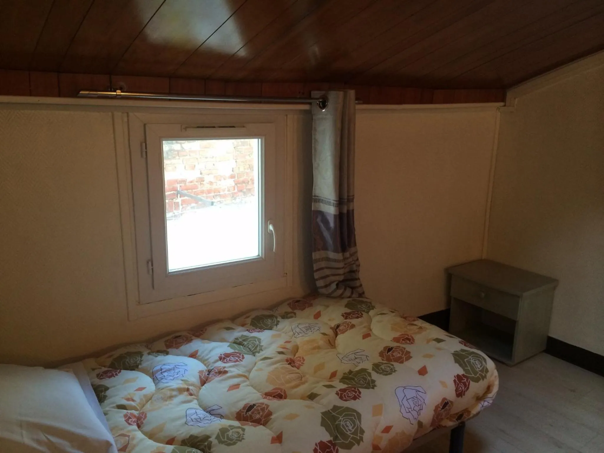 Bedroom, Bed in Hotel Restaurant Tokyo