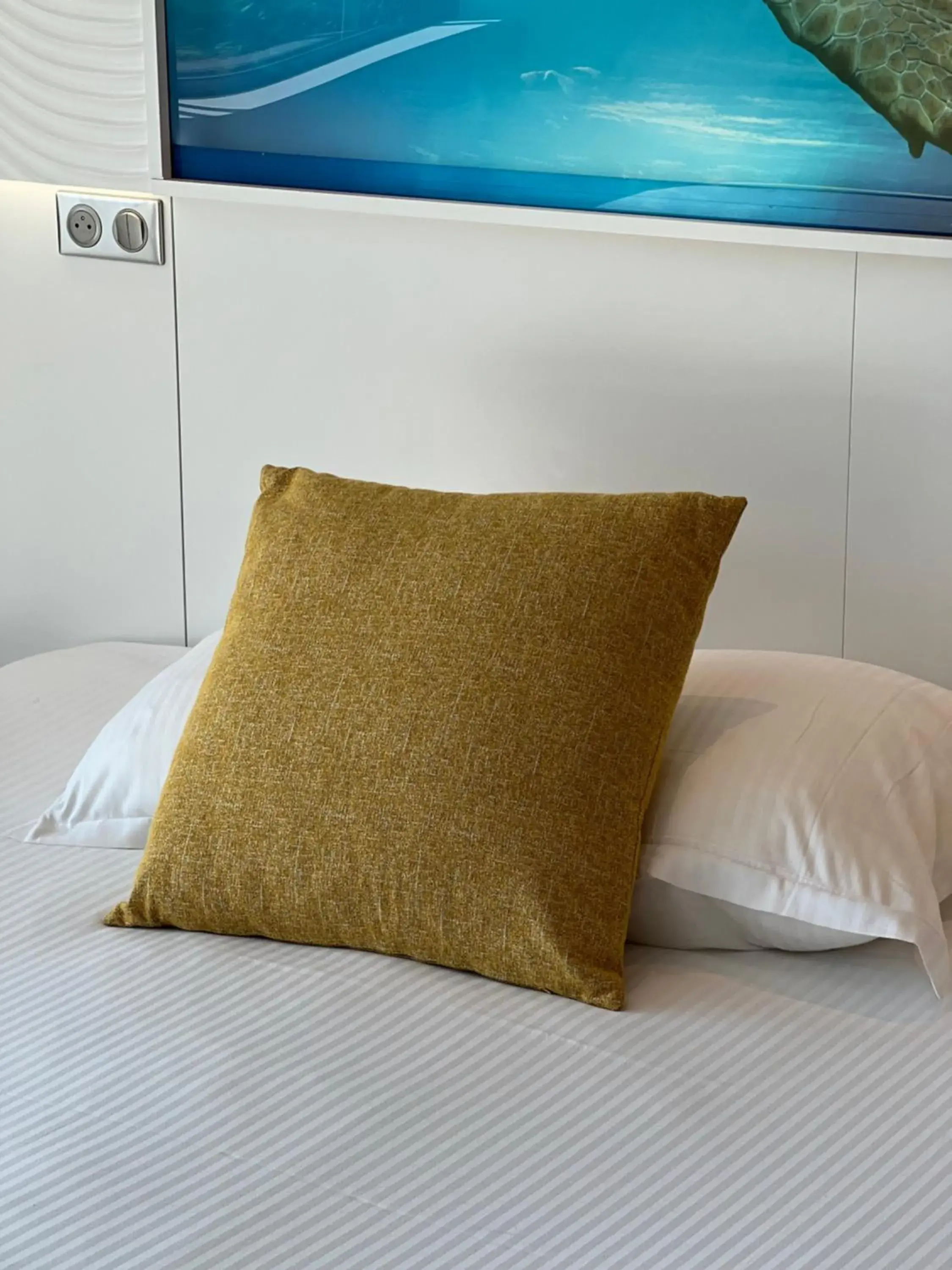 Bed in SoBlue Hôtel Bed in SoBlue Hôtel