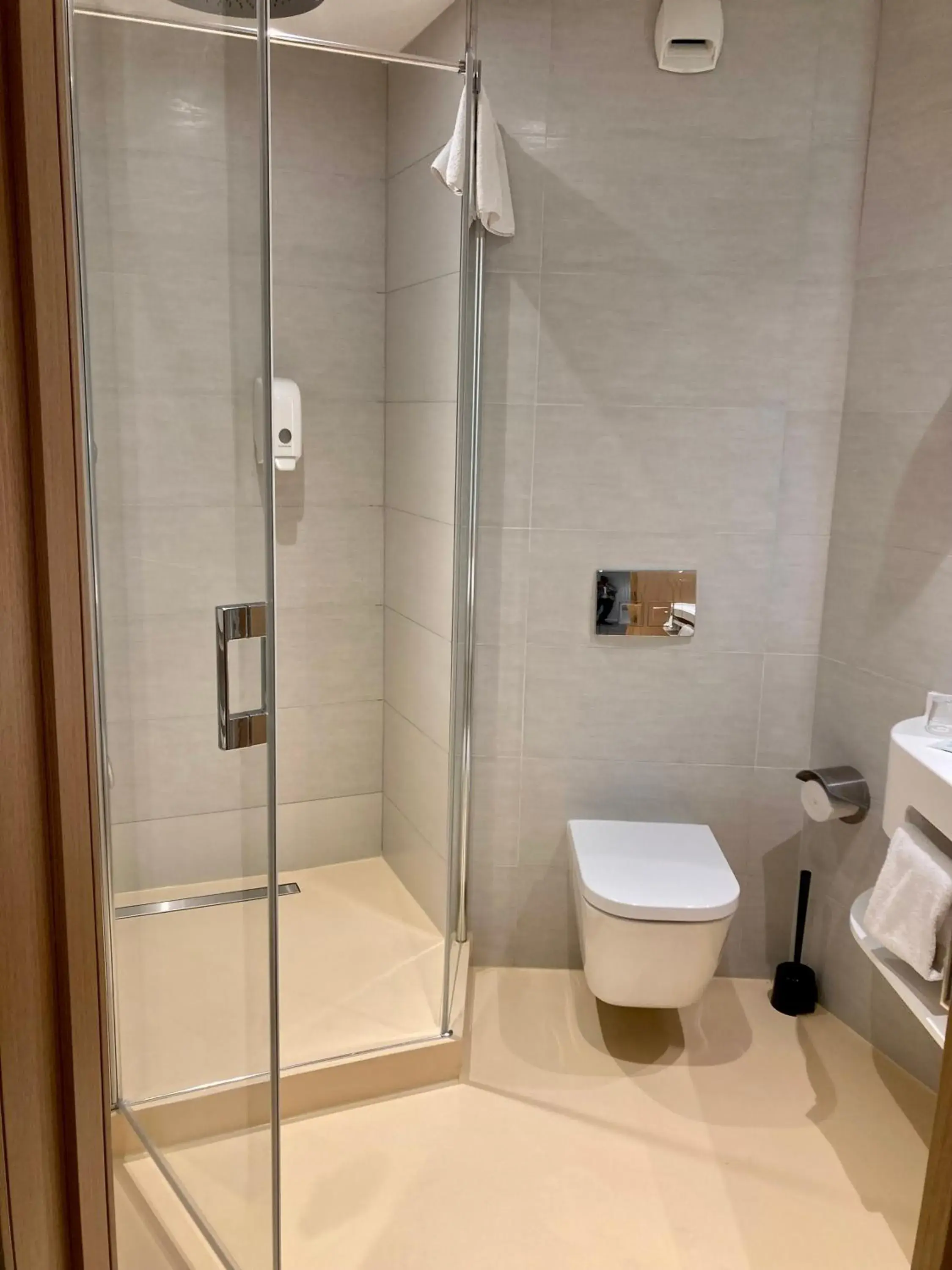 Bathroom in SoBlue Hôtel Bathroom in SoBlue Hôtel