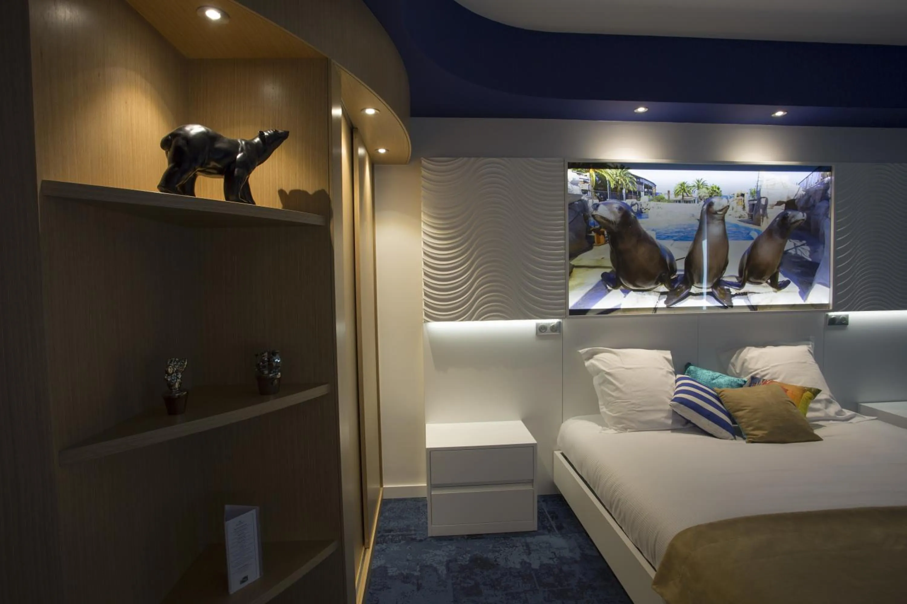 Bedroom, Bed in SoBlue Hôtel