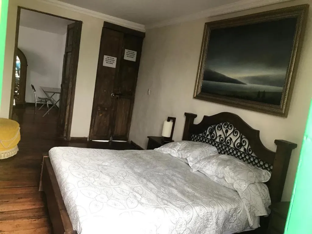 Bed in Hotel Colonial - Salamina Caldas