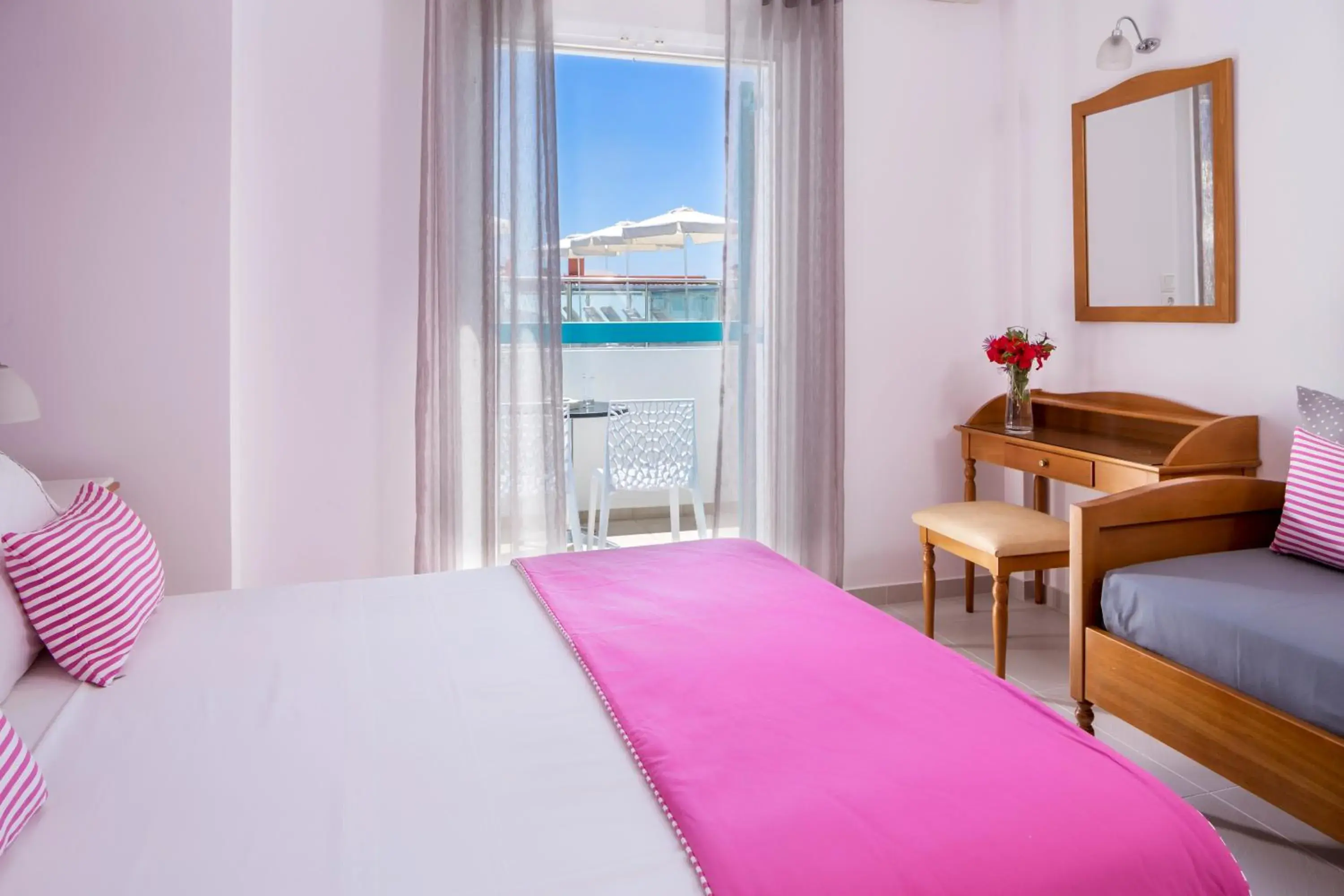 Bedroom, Bed in Santellini Hotel Bedroom, Bed in Santellini Hotel