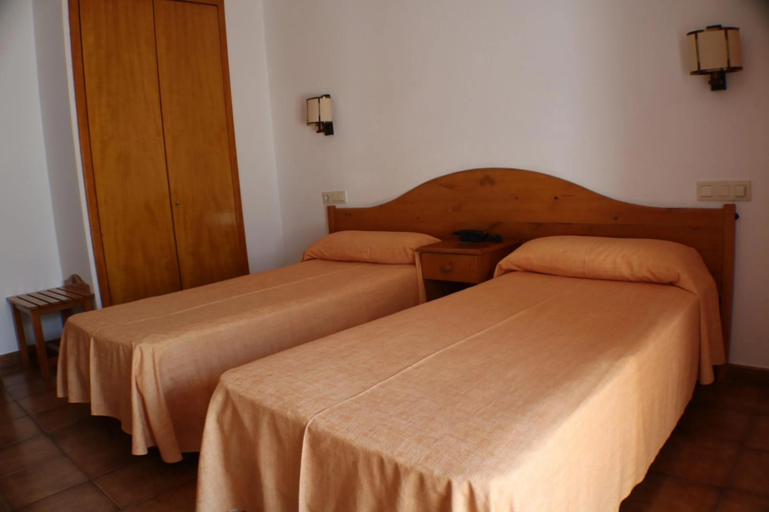 Photo of the whole room, Bed in Hotel Parc