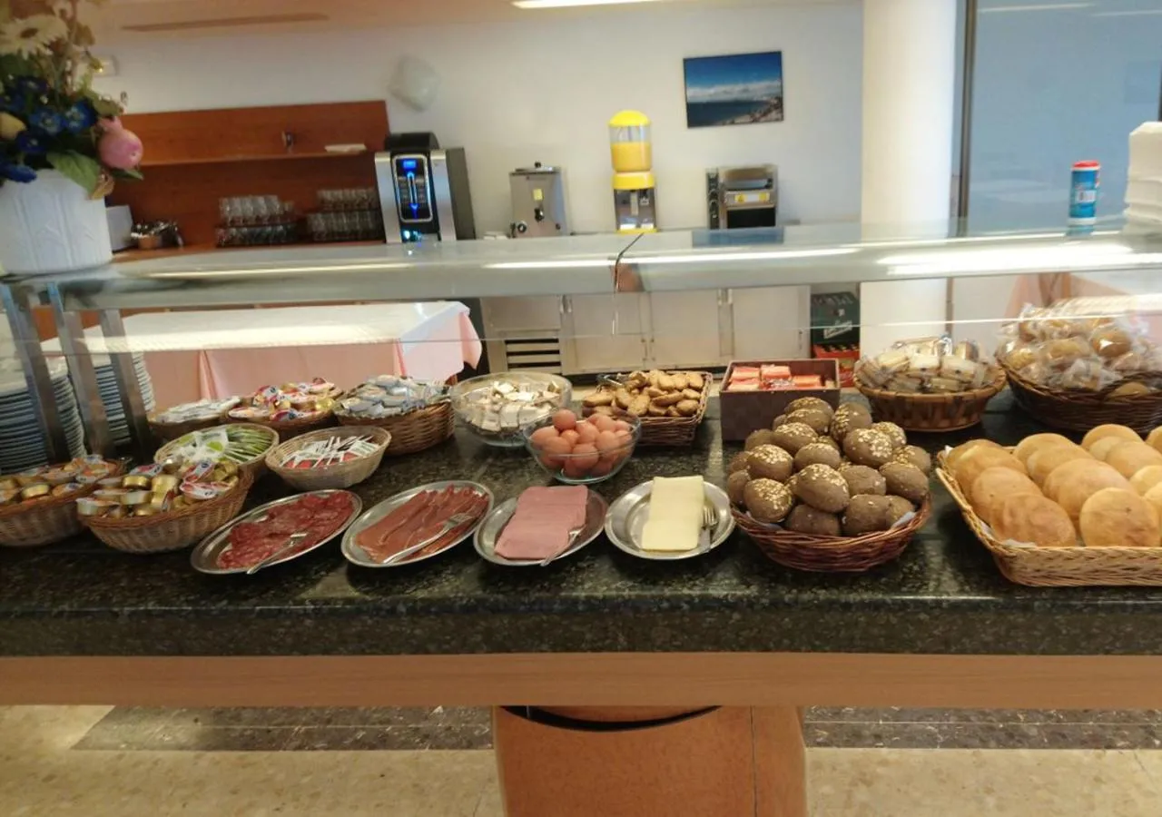 Breakfast in Hotel Parc