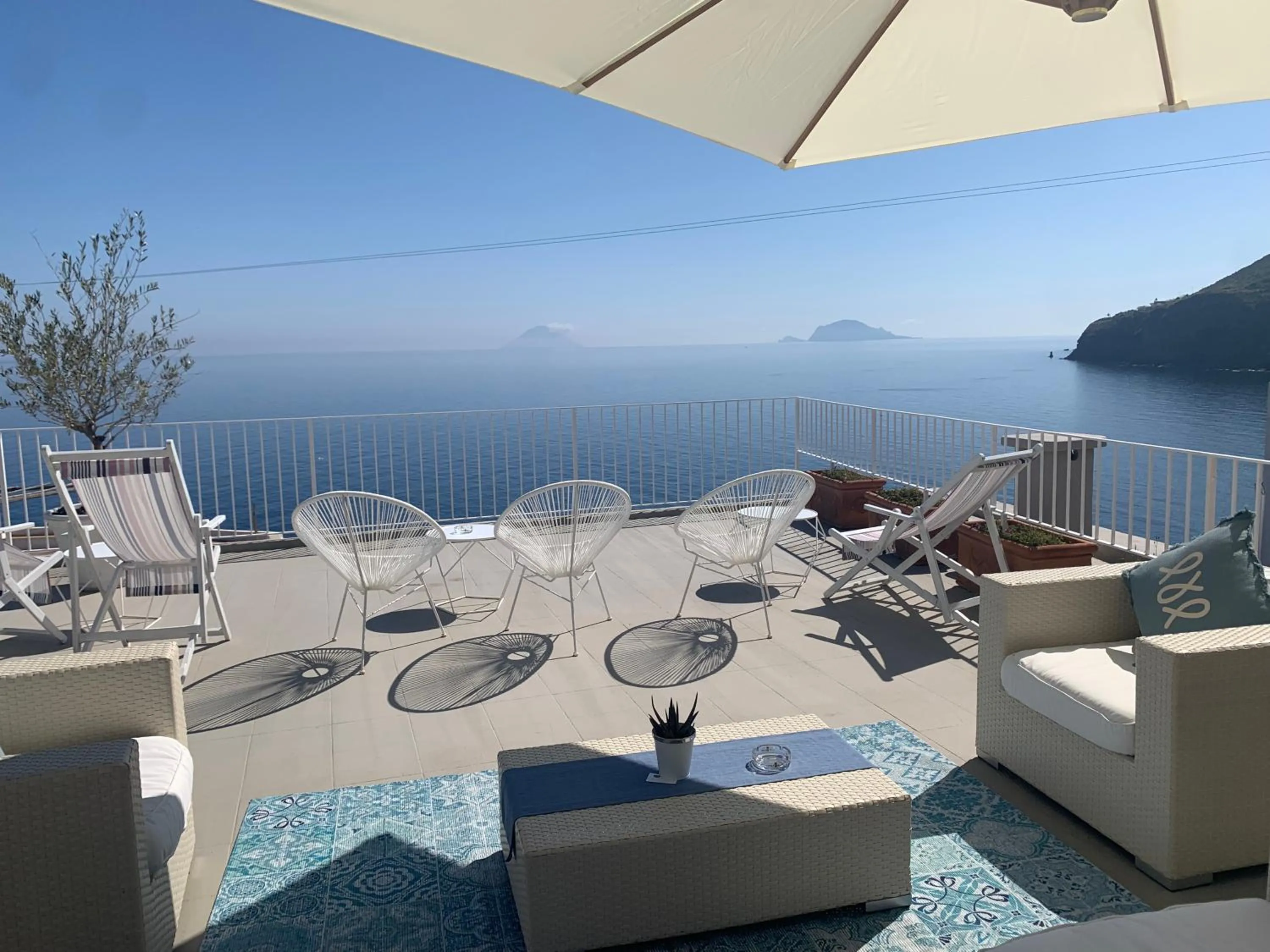Natural landscape in 'A Alera Room & Breakfast