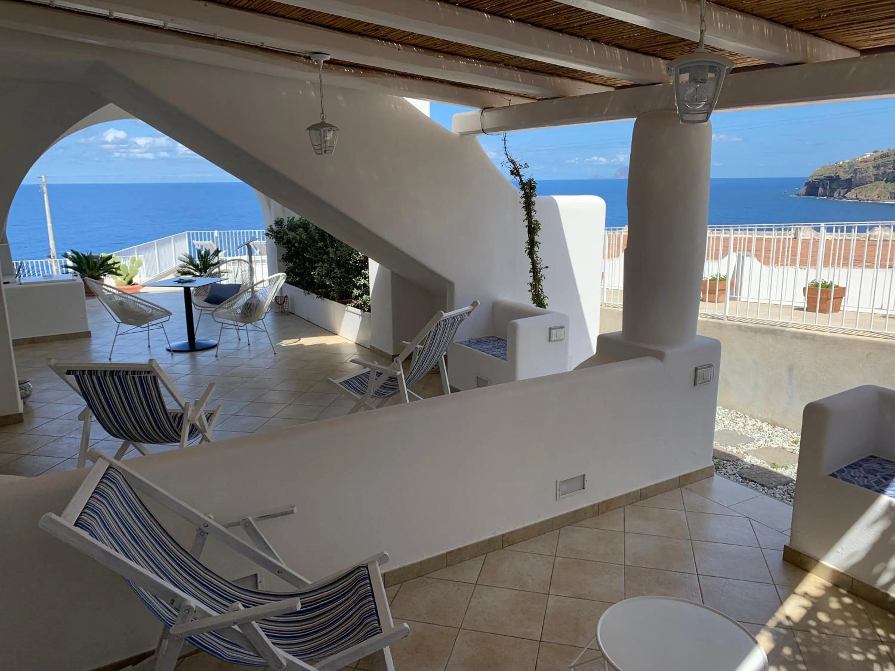 Patio in 'A Alera Room & Breakfast