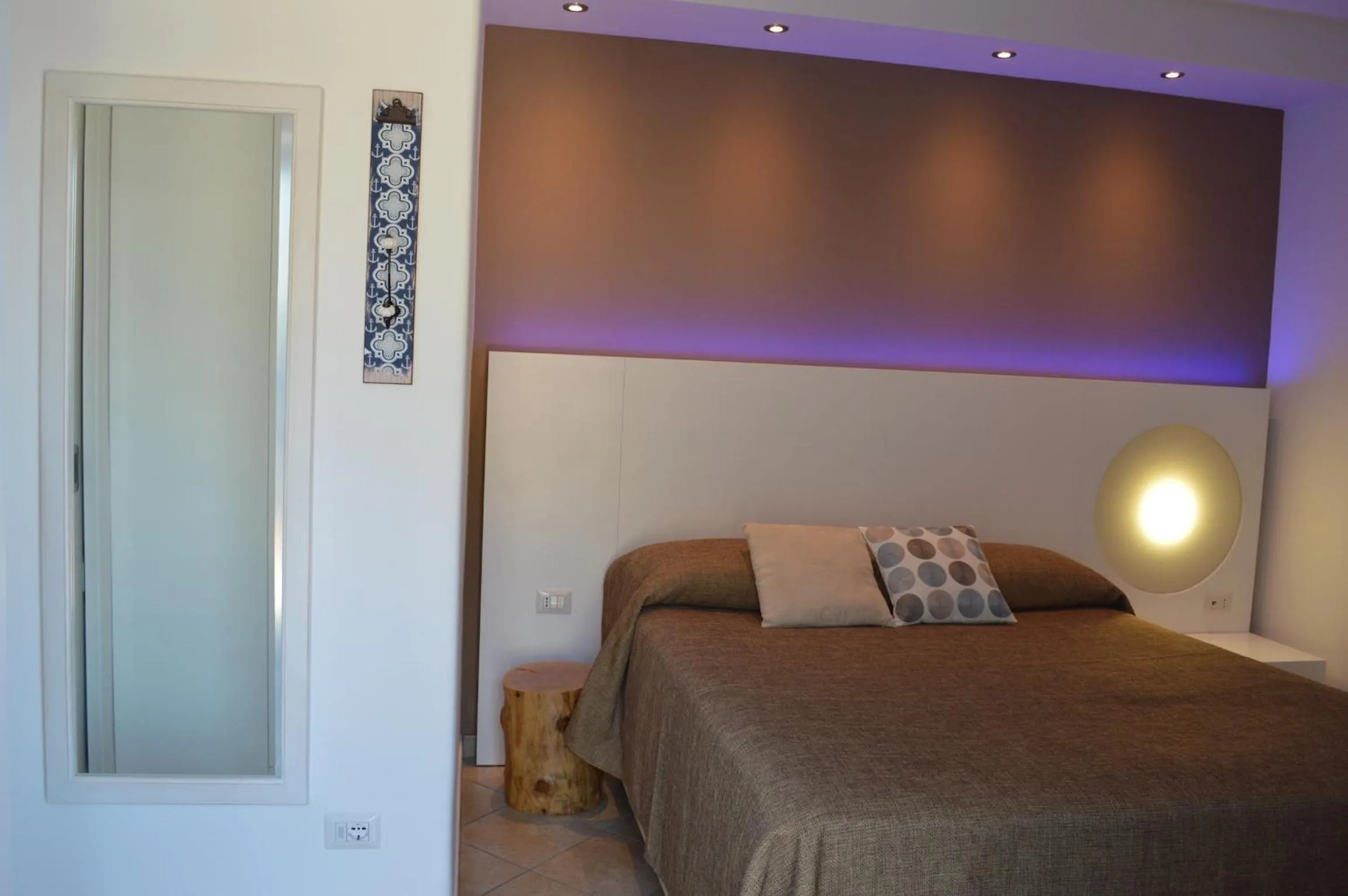 Bedroom, Bed in 'A Alera Room & Breakfast