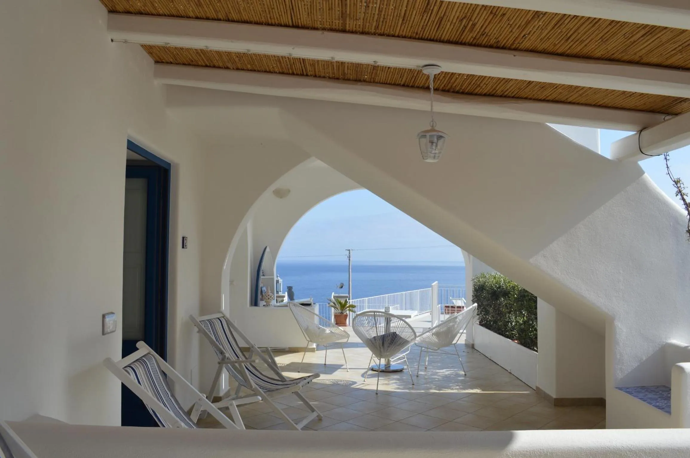 Sea view in 'A Alera Room & Breakfast
