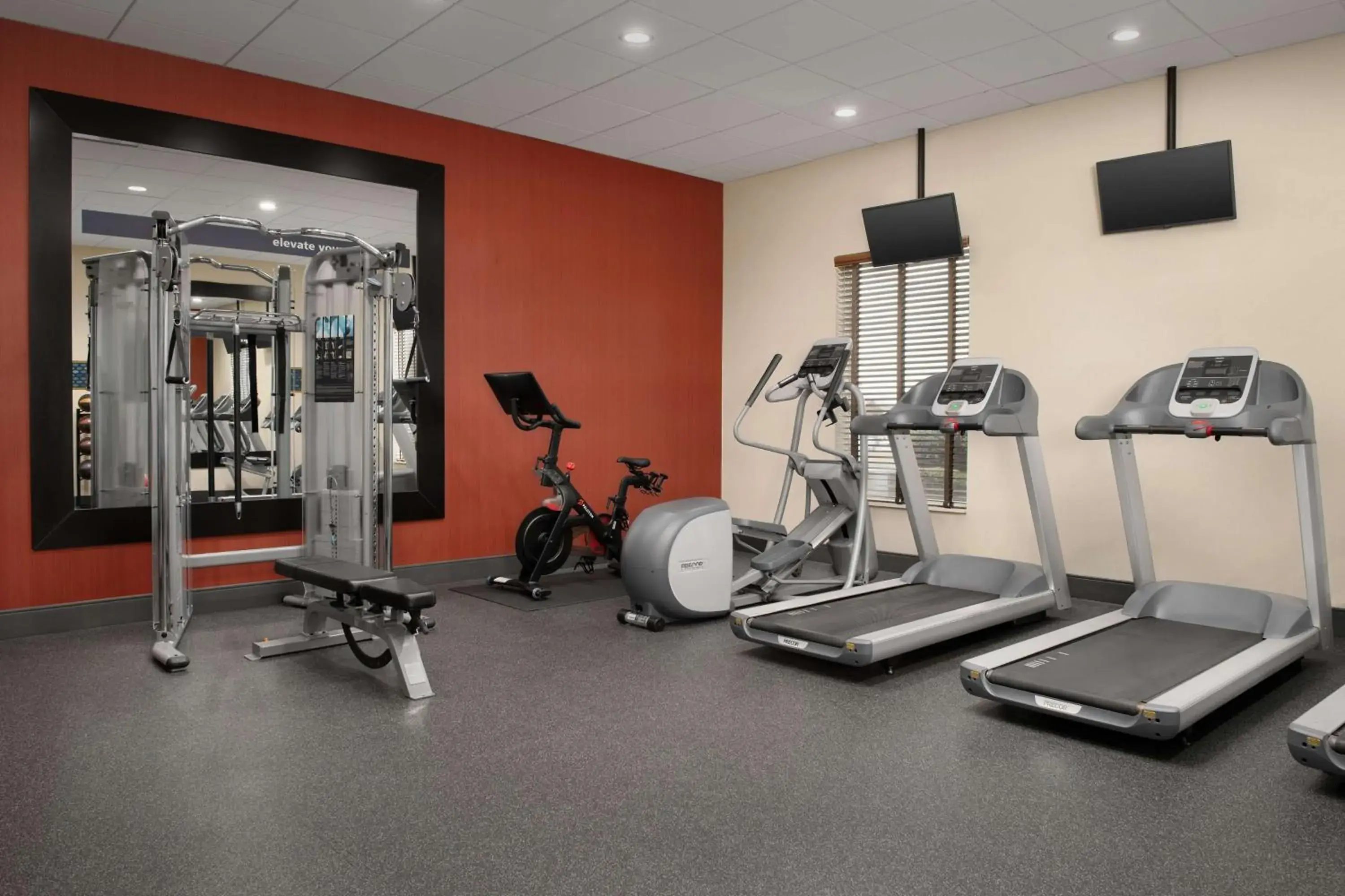Fitness centre/facilities in Hampton Inn & Suites Orangeburg, SC Fitness centre/facilities in Hampton Inn & Suites Orangeburg, SC