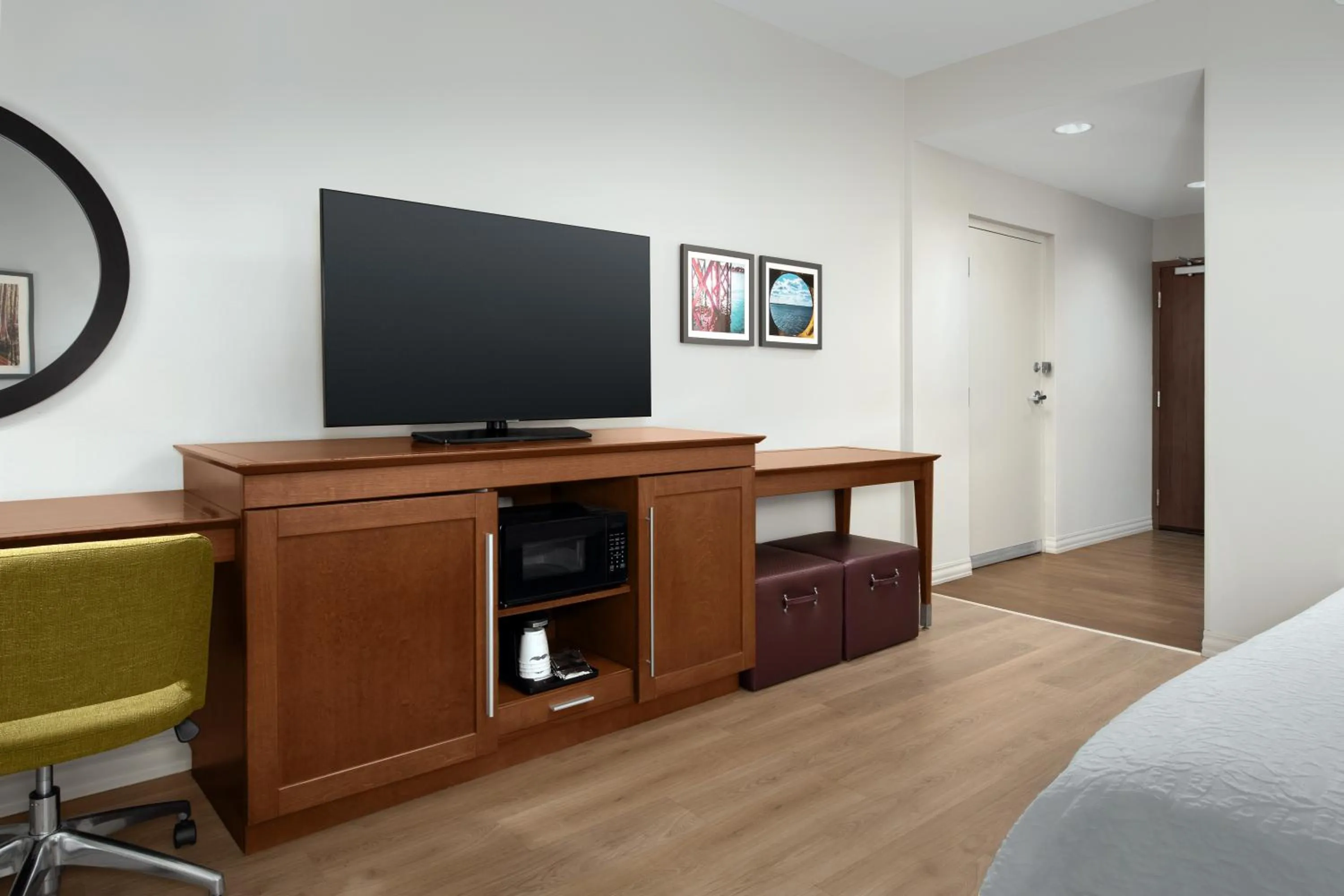 TV and multimedia, Bed in Hampton Inn & Suites Orangeburg, SC