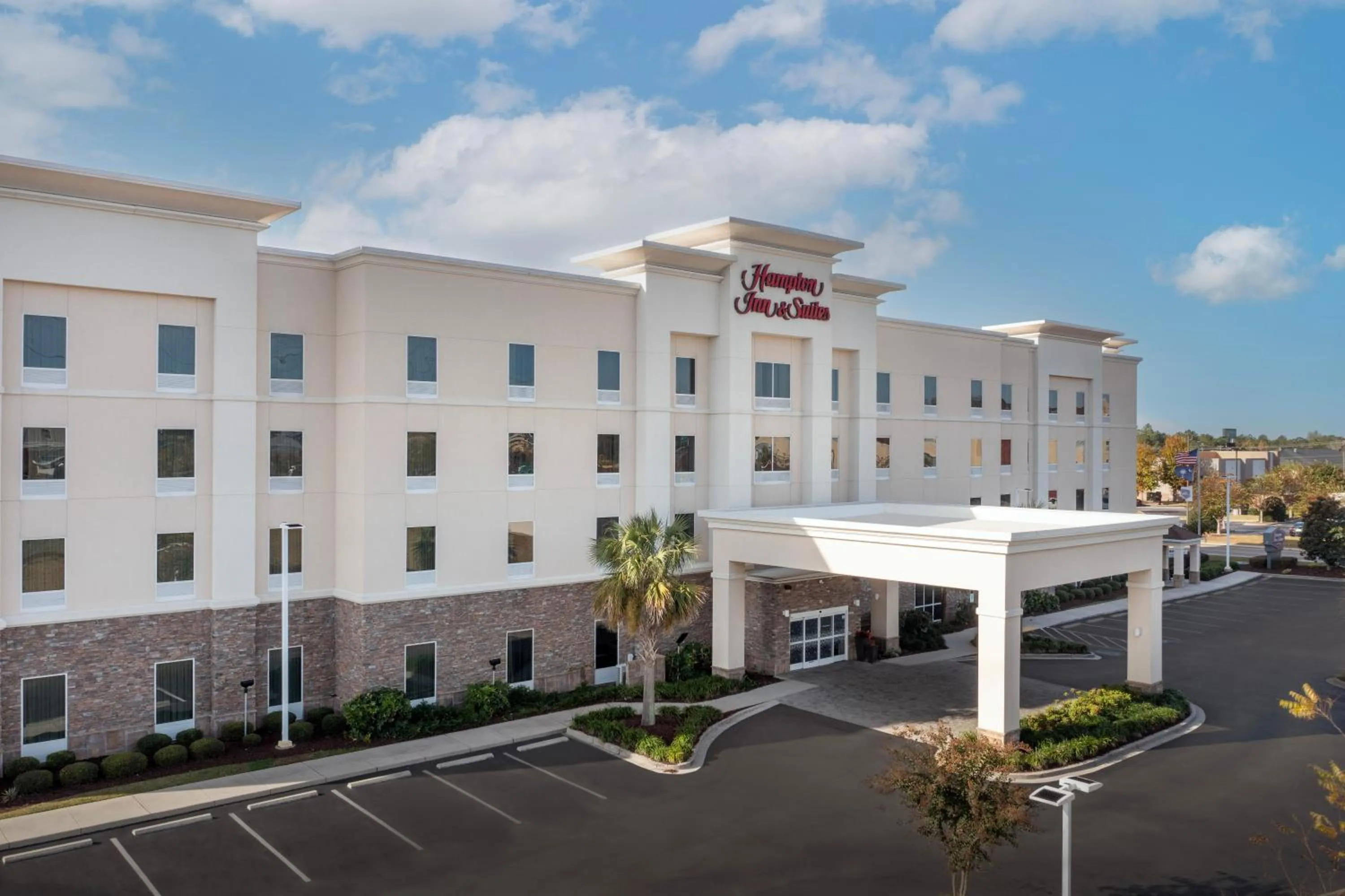 Property building in Hampton Inn & Suites Orangeburg, SC