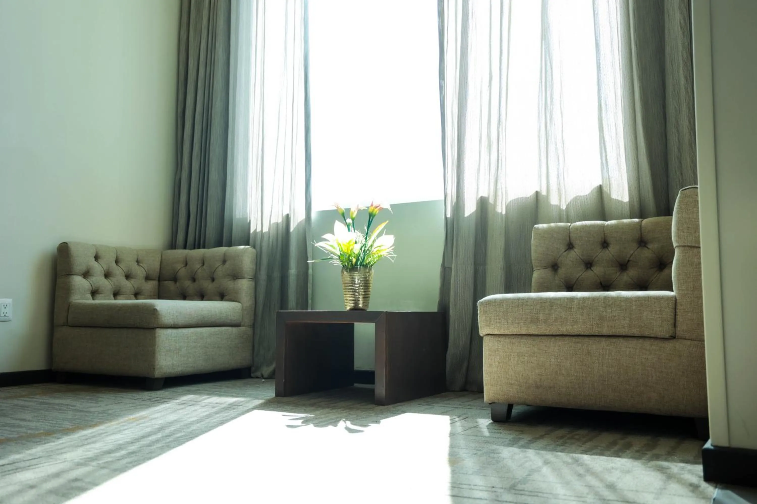 Living room in Hampton Inn Zacatecas