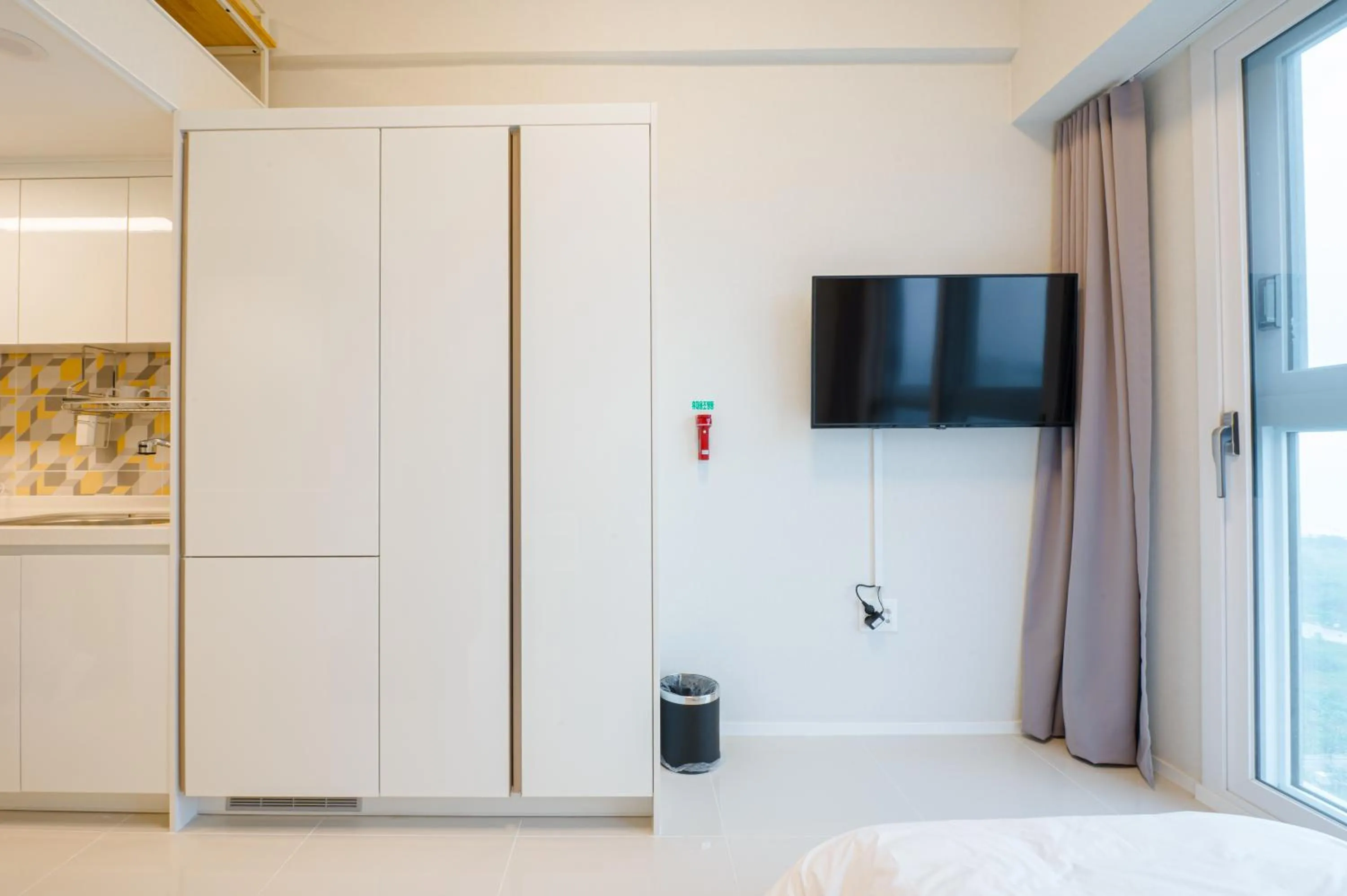 Bed in Blue Ocean Hotel 3