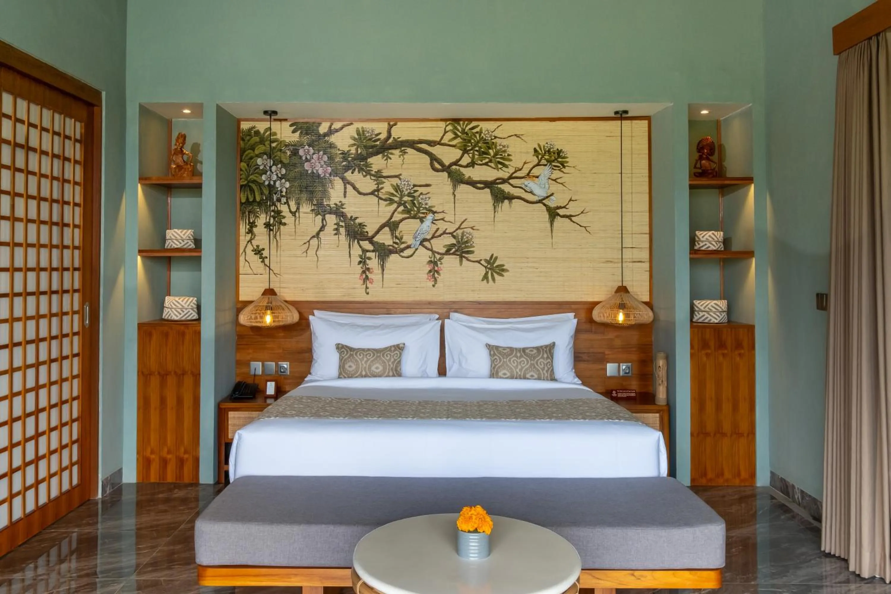 Bedroom, Bed in Emana Akatara