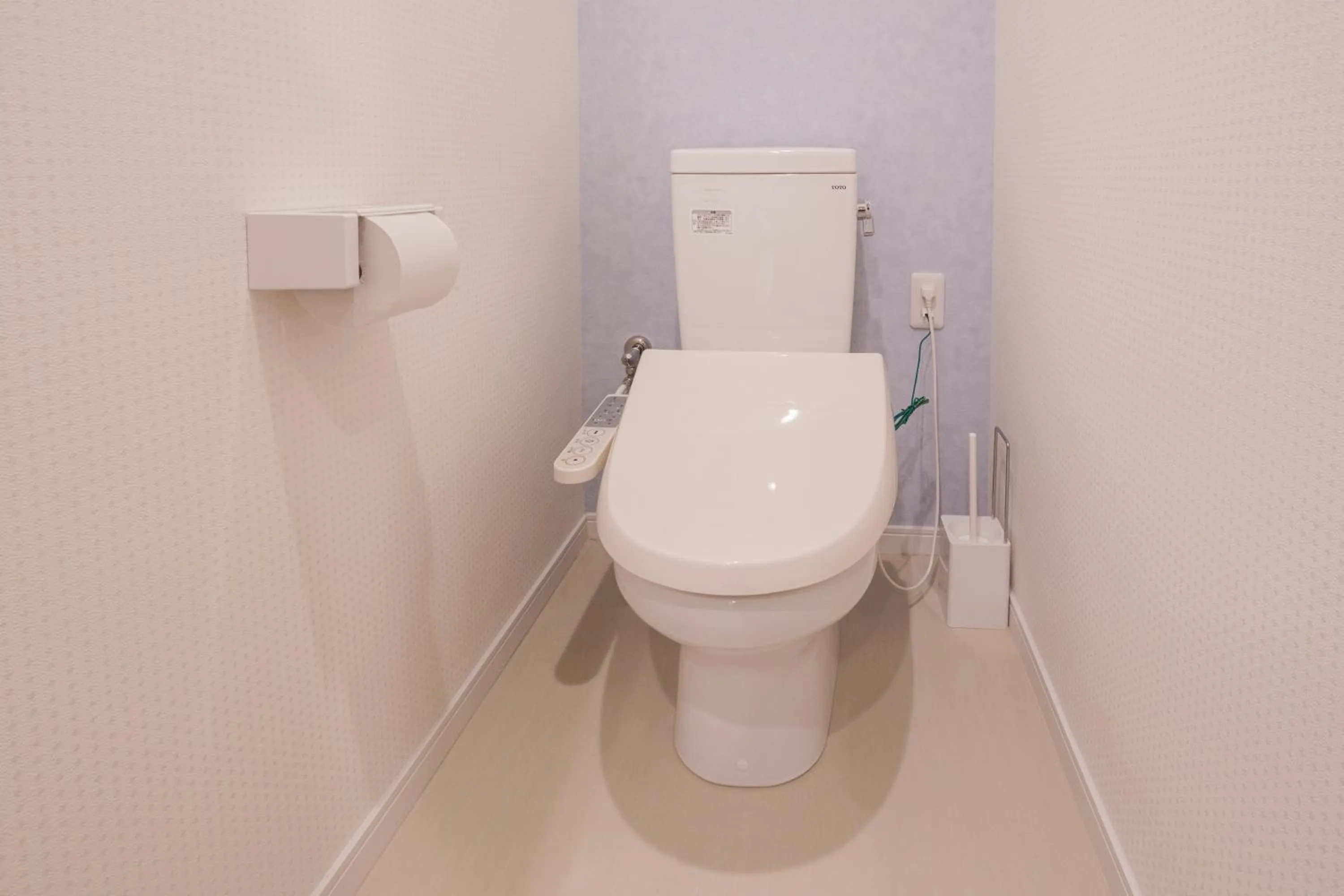 Toilet in Living Inn Asahibashiekimae Anex