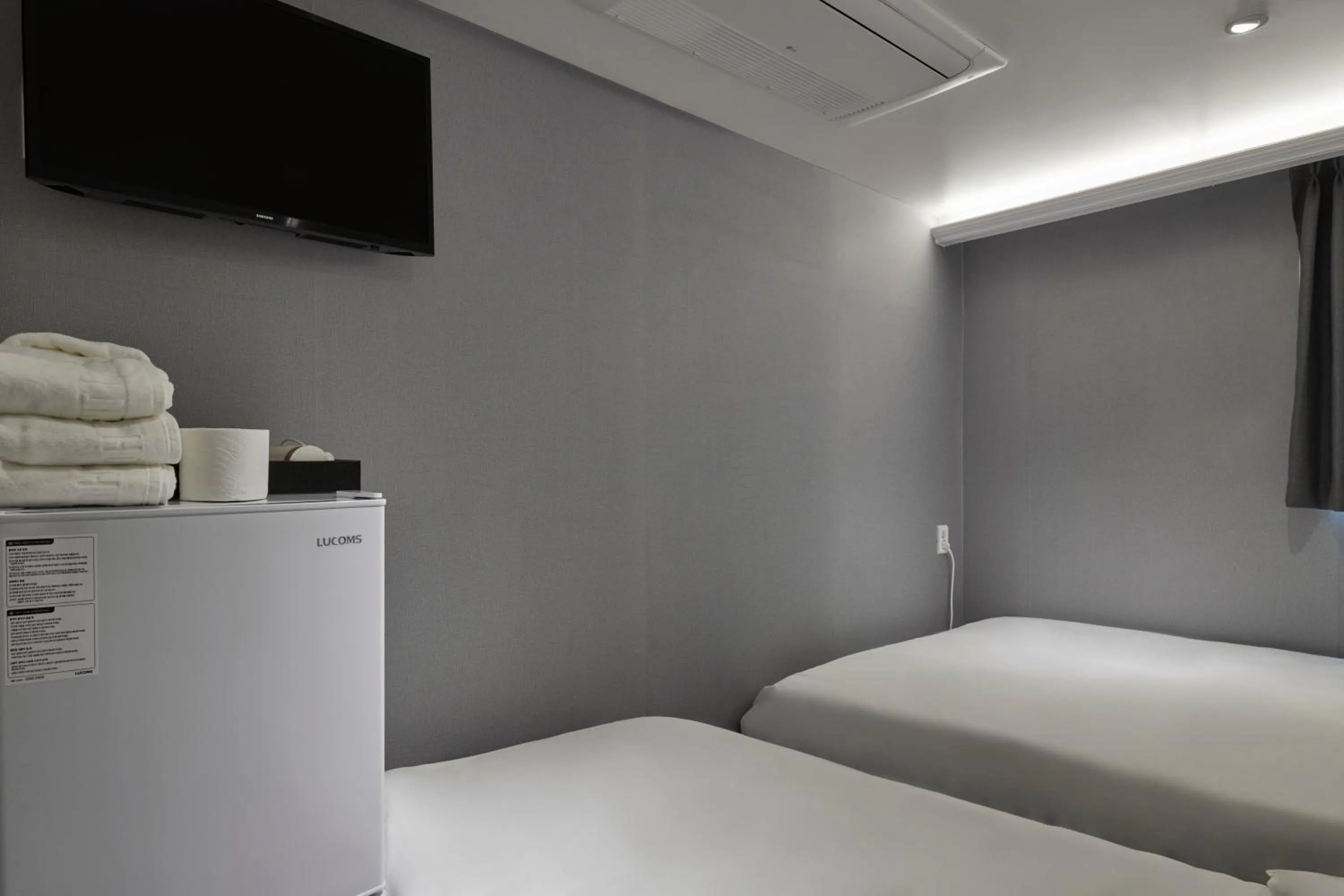 Bed in Eight Rest Hostel Jong-ro