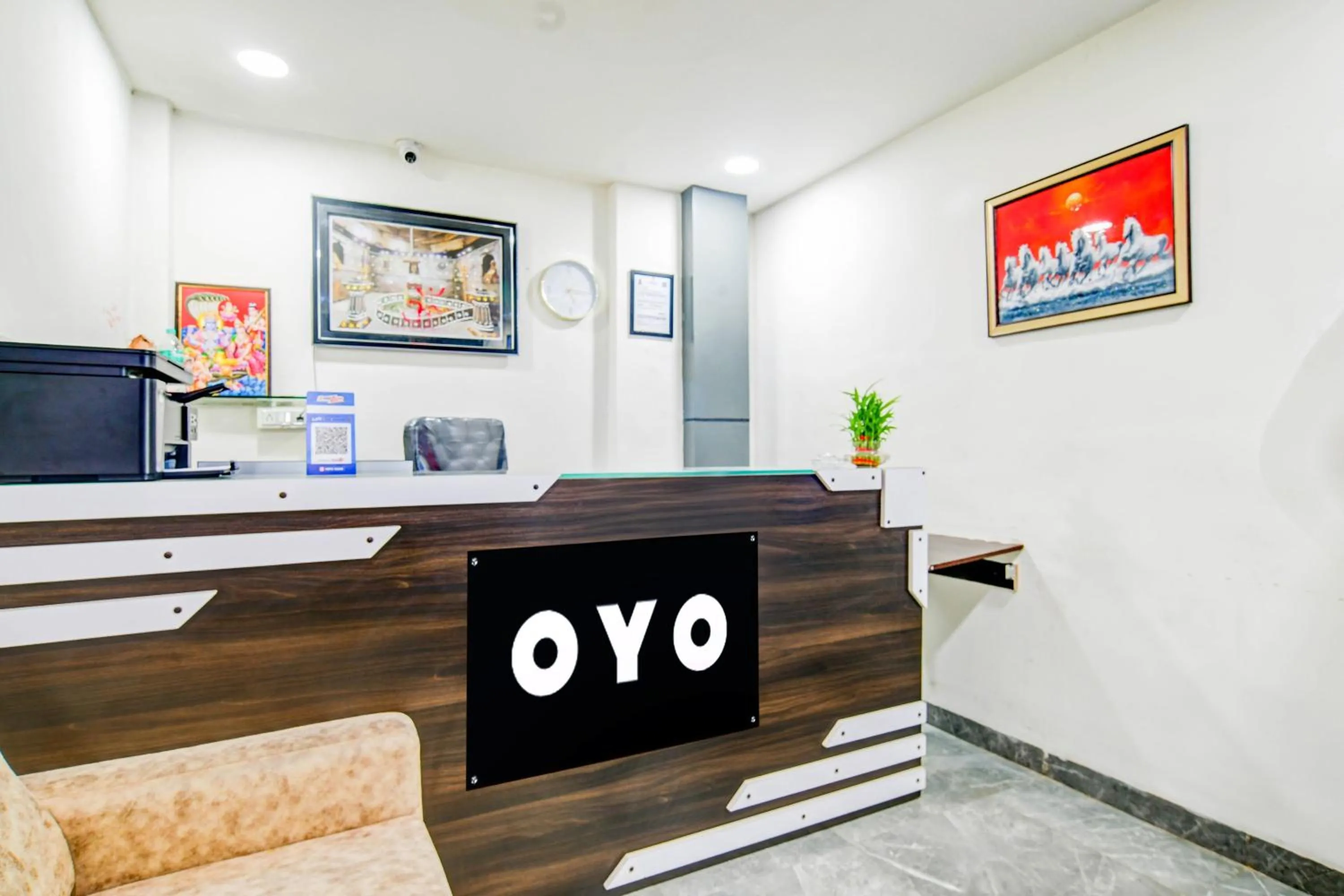 Lobby or reception in HOTEL O HRK INN