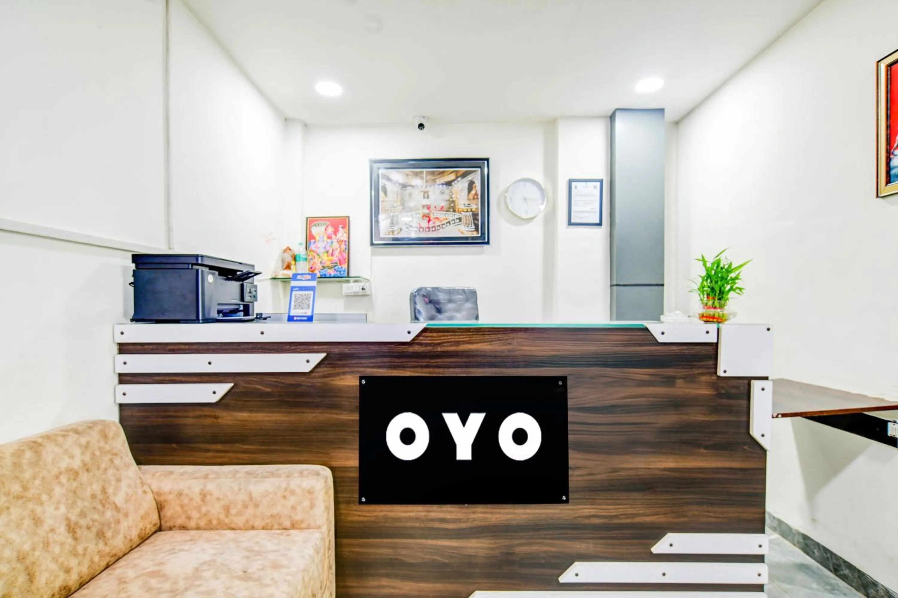 Lobby or reception in HOTEL O HRK INN