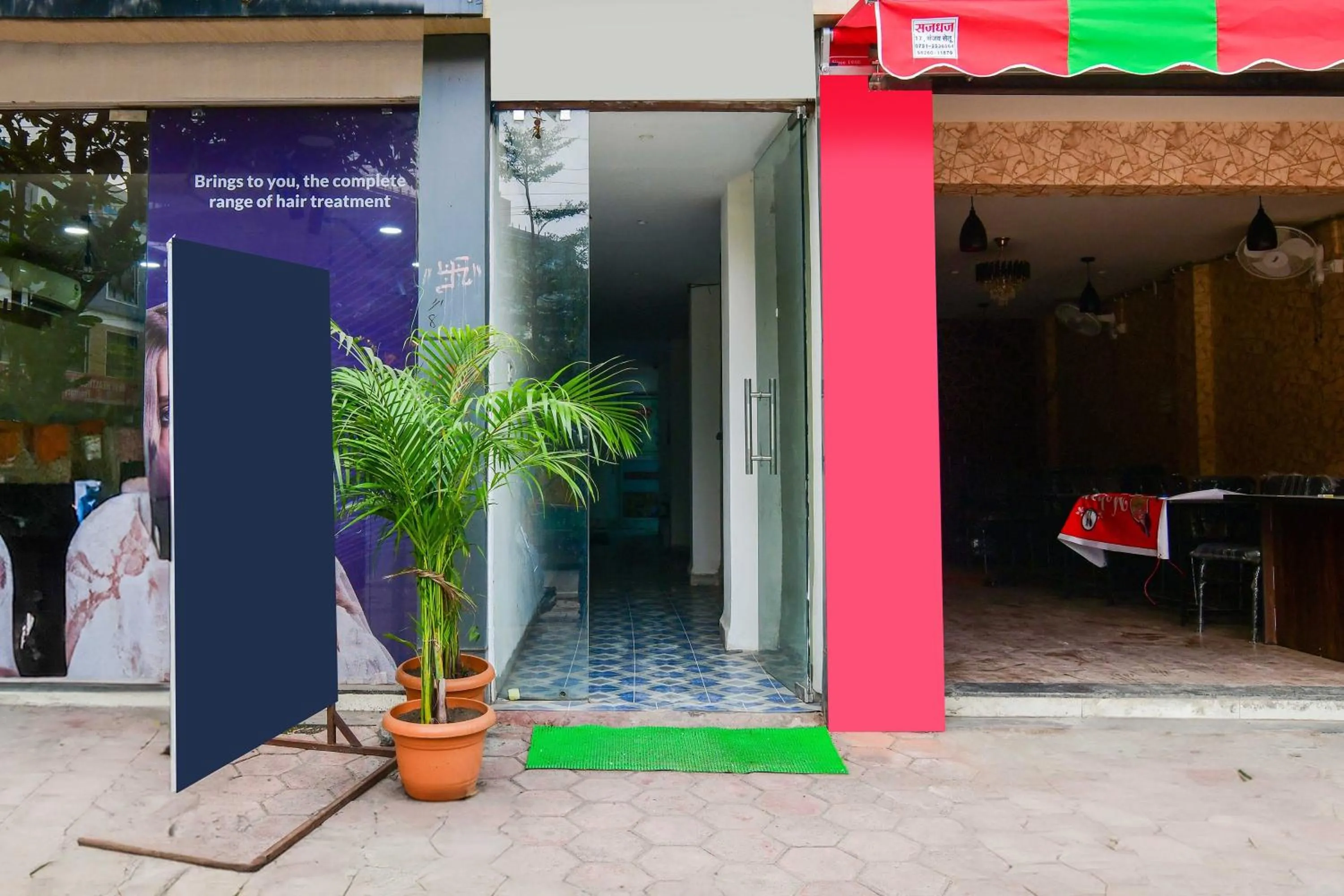 Facade/entrance in HOTEL O HRK INN