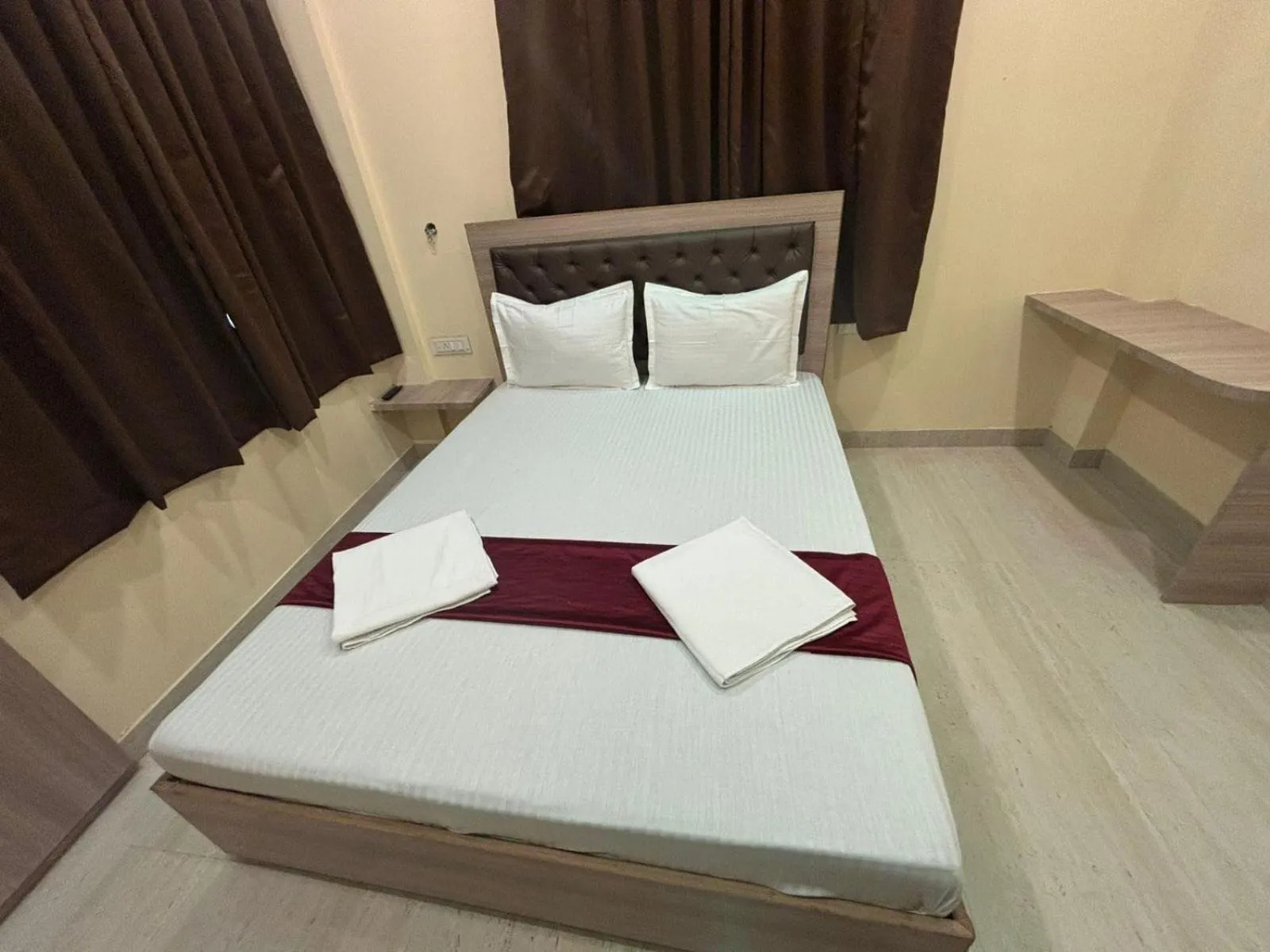Bedroom, Bed in Hotel O Galaxy Guest House