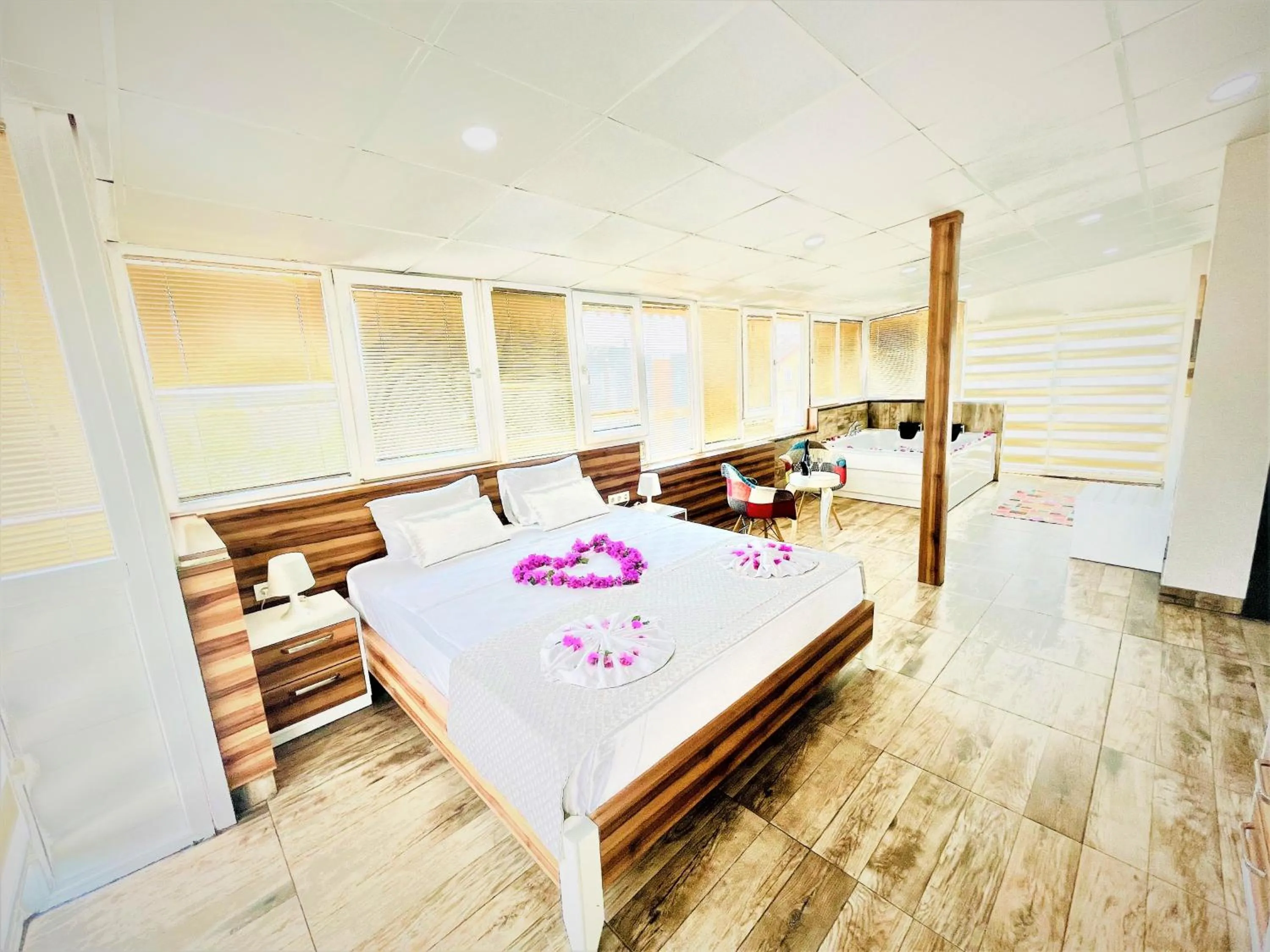 Bed in Ale Park Hotel Apartments