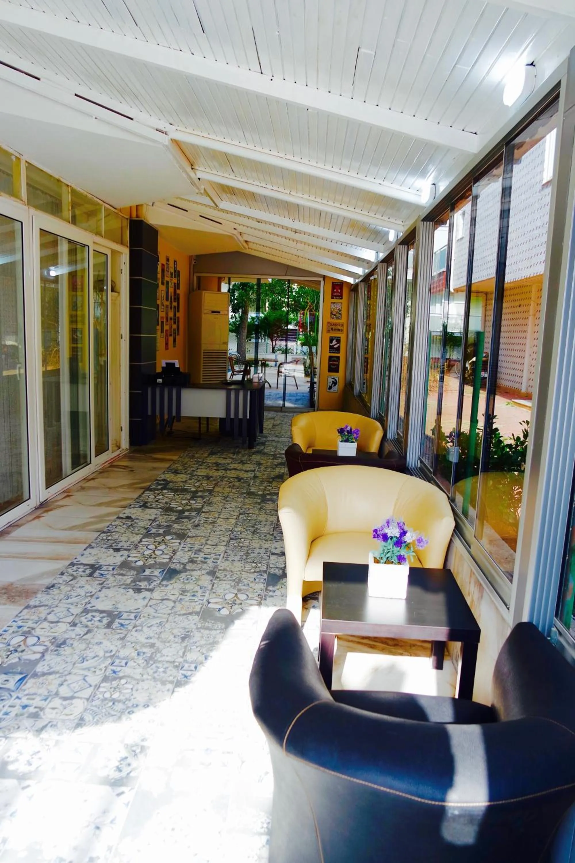 Lobby or reception in Ale Park Hotel Apartments