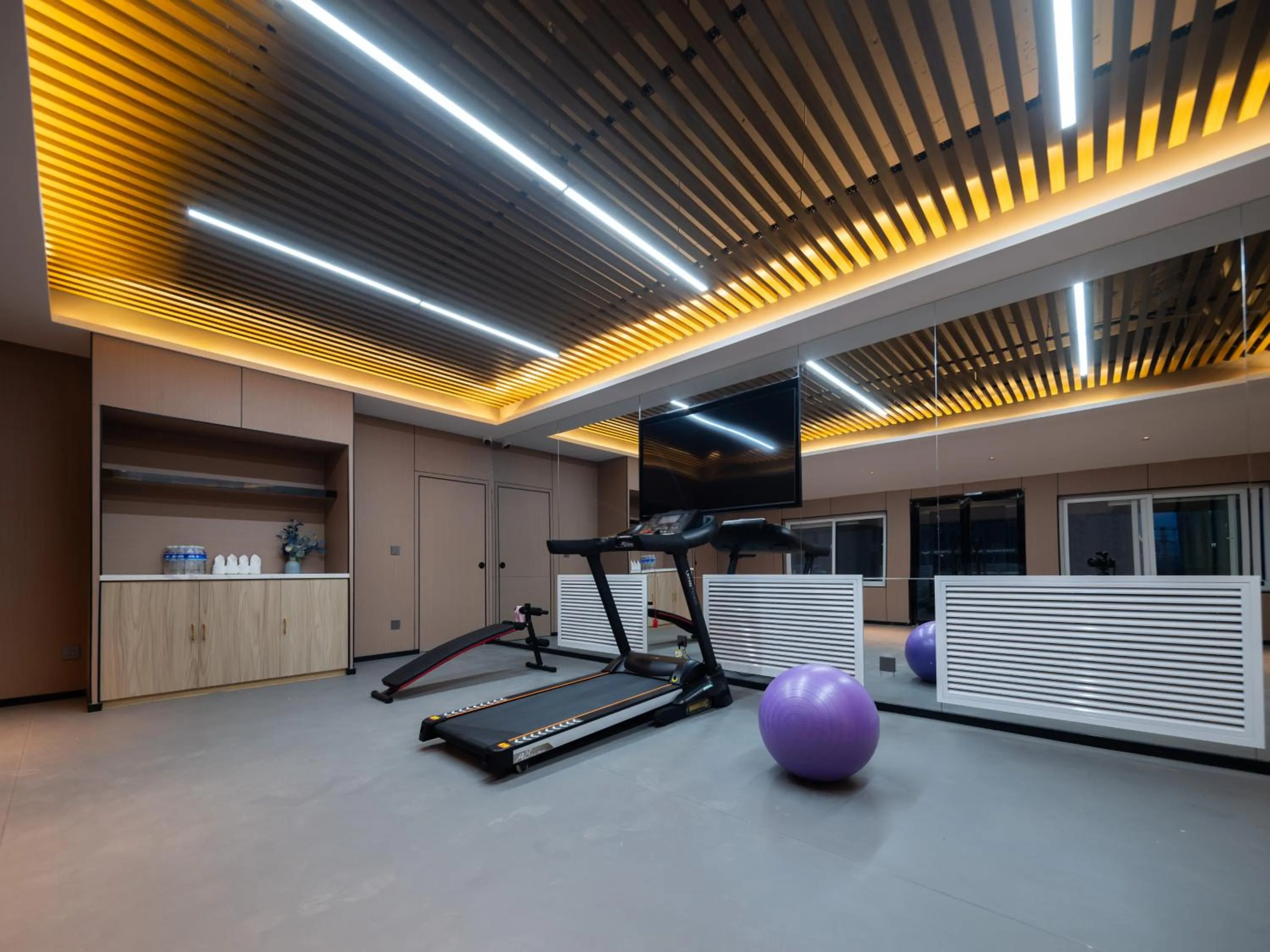 Fitness centre/facilities in Echarm Hotel Xi'an Chanba International Exhibition Center