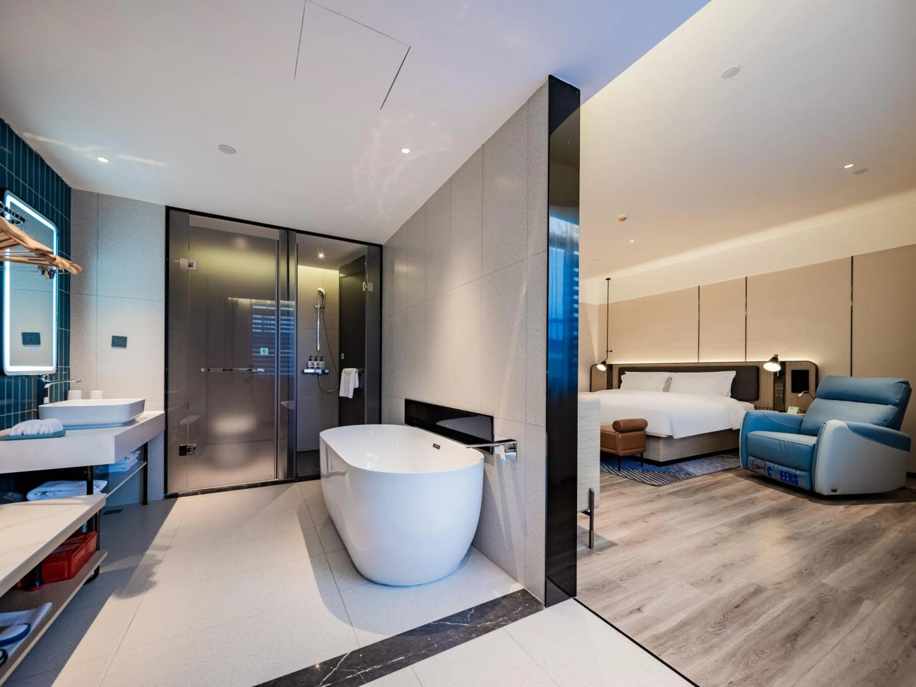 Photo of the whole room in Echarm Hotel Xi'an Chanba International Exhibition Center