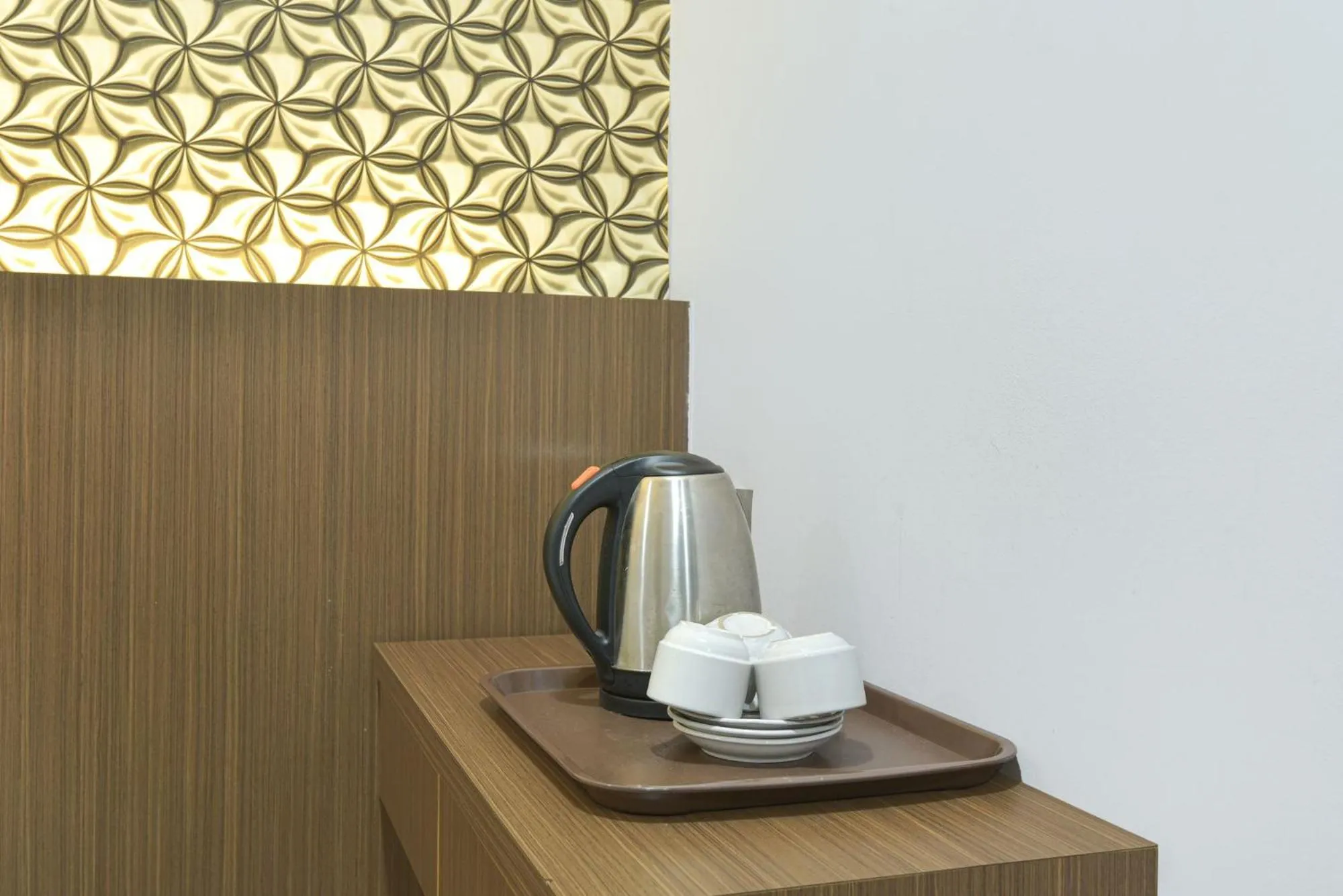 Coffee/tea facilities in Hotel O Hotel Hamilas
