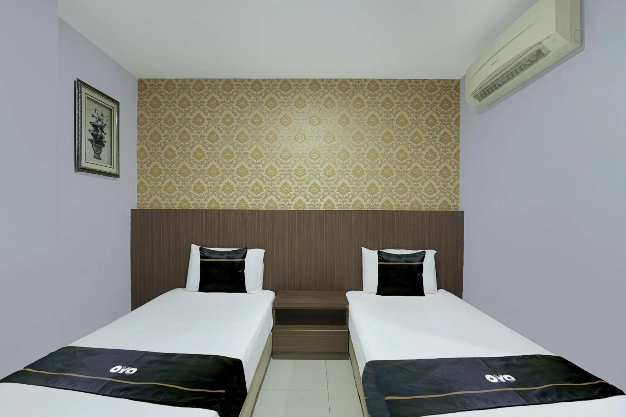 Bedroom, Bed in Hotel O Hotel Hamilas