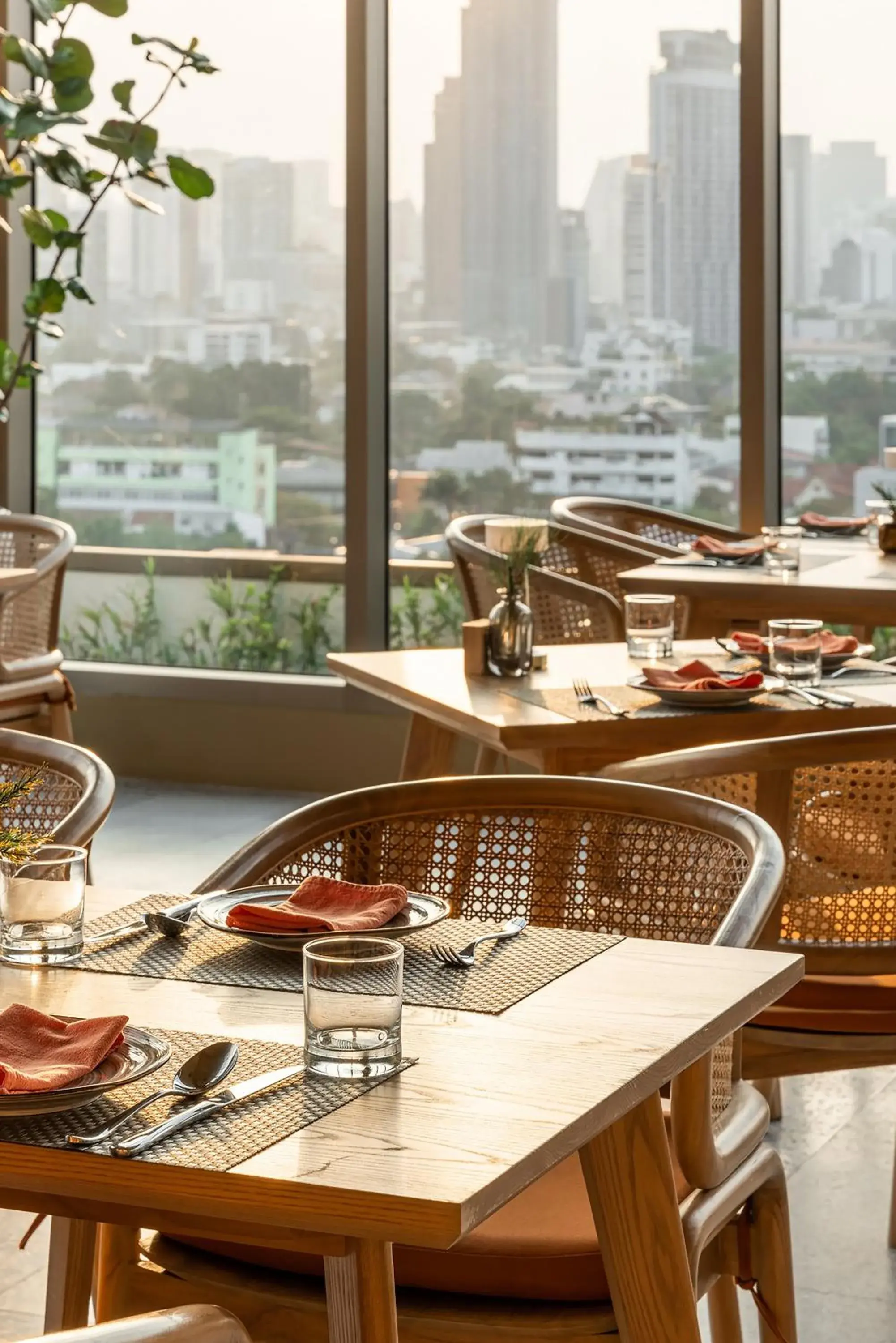 Restaurant/places to eat in Somerset Sukhumvit 71 Bangkok Restaurant/places to eat in Somerset Sukhumvit 71 Bangkok