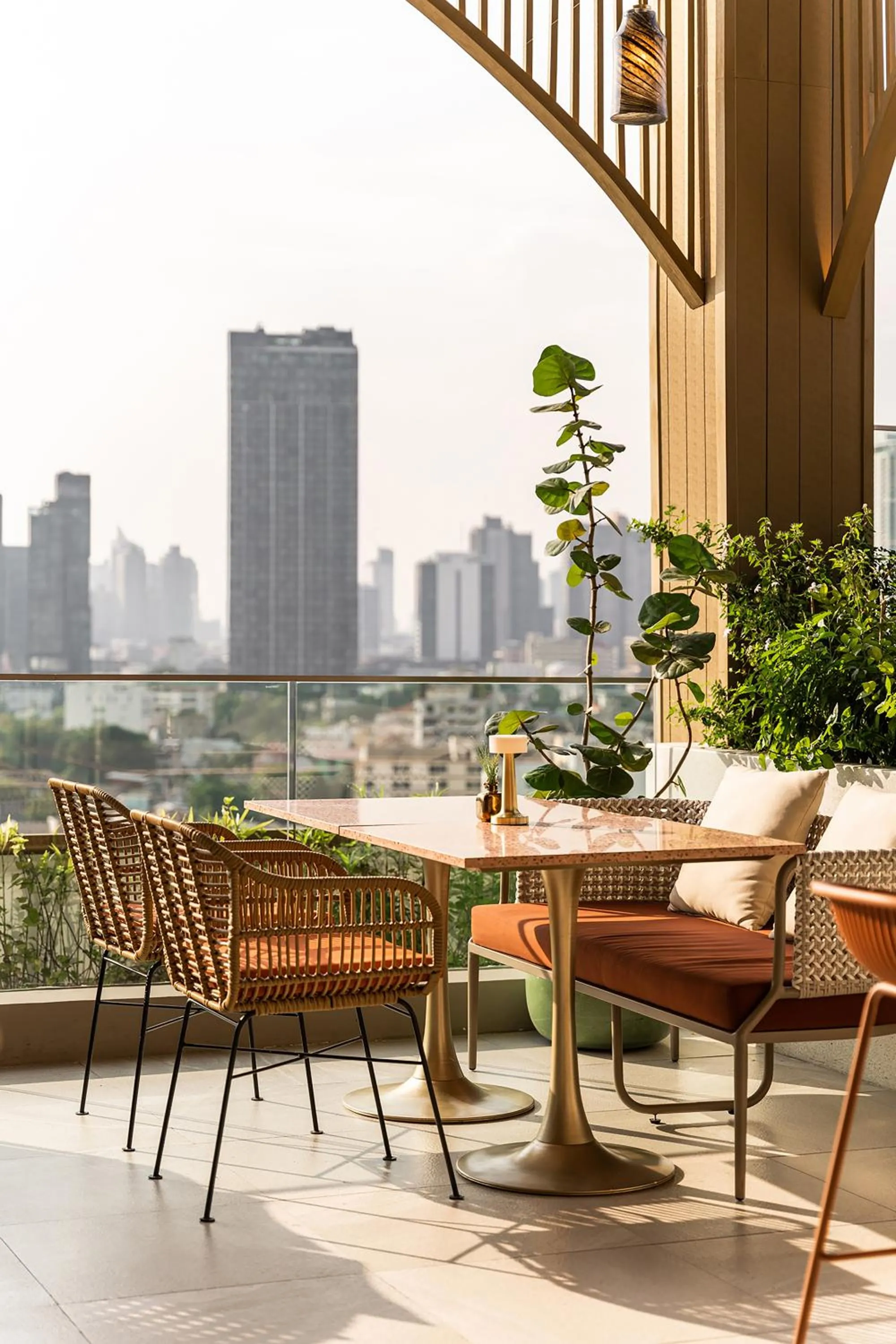 Restaurant/places to eat in Somerset Sukhumvit 71 Bangkok