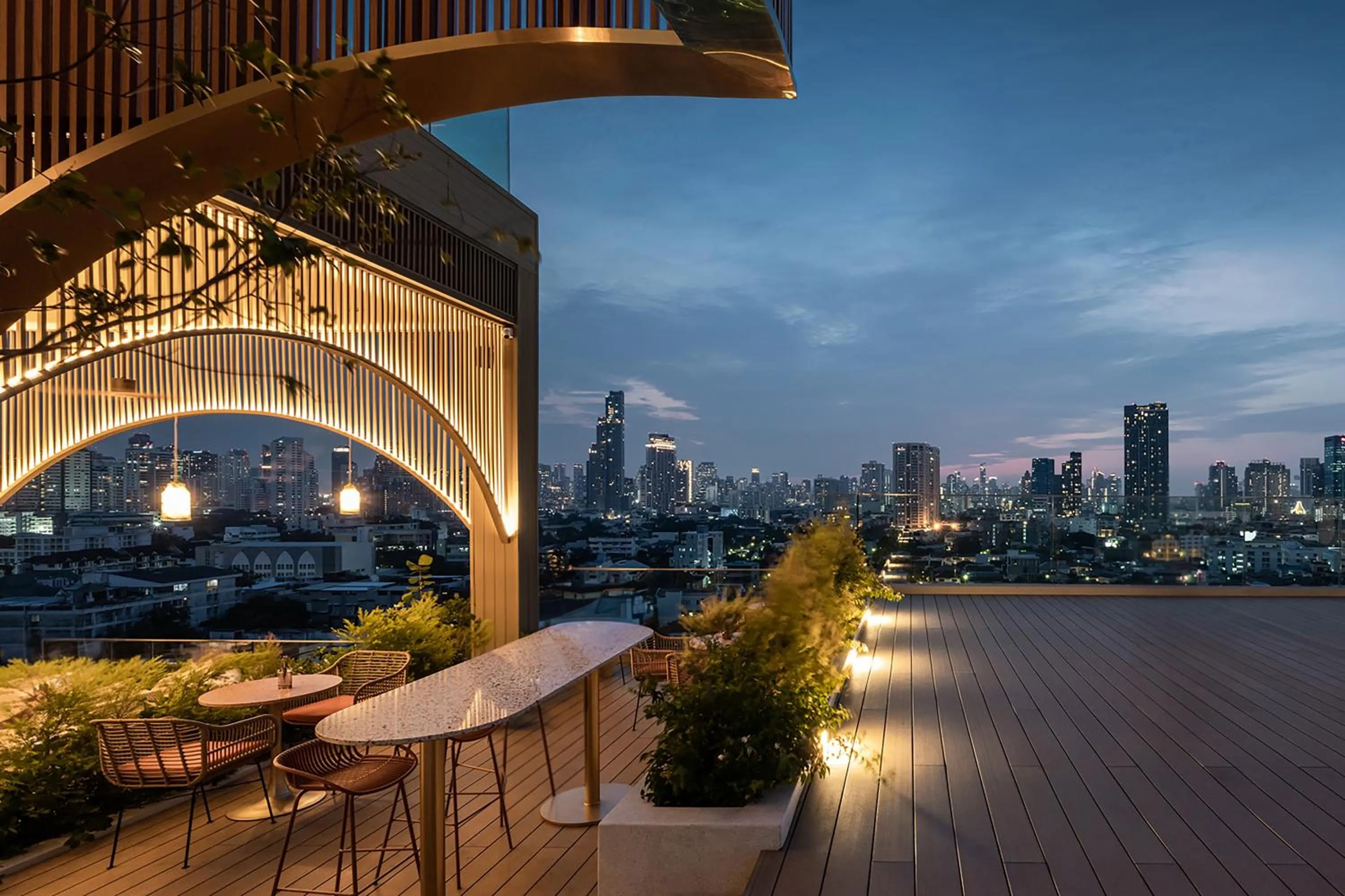 Restaurant/places to eat in Somerset Sukhumvit 71 Bangkok