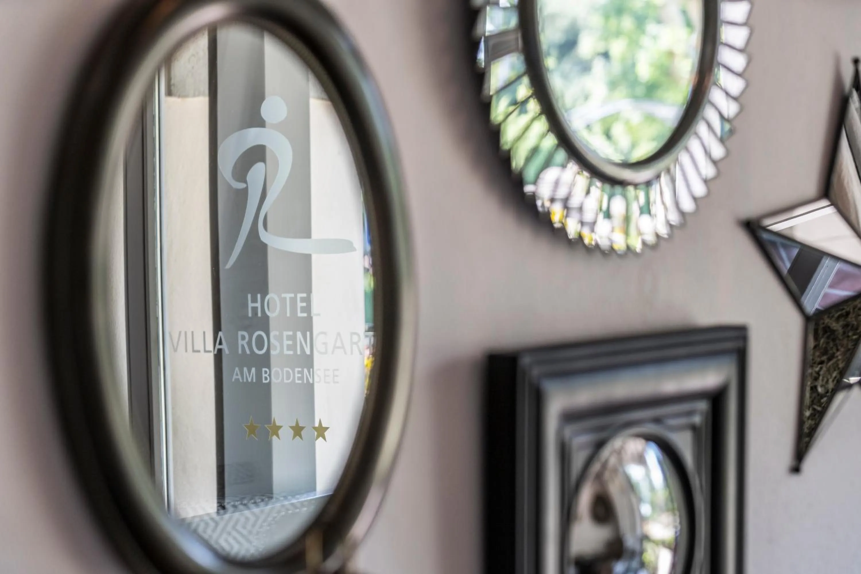 Property logo or sign in Hotel Garni Villa Rosengarten