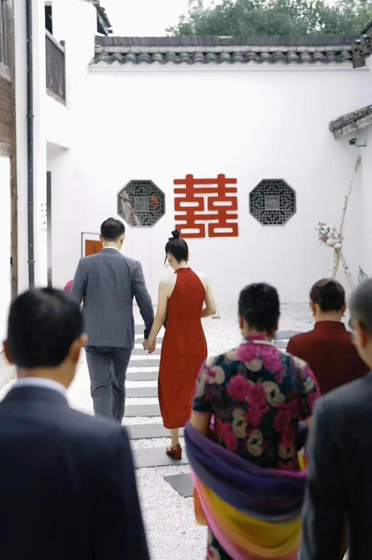 People in Xishang Yunjian Holiday Hotel