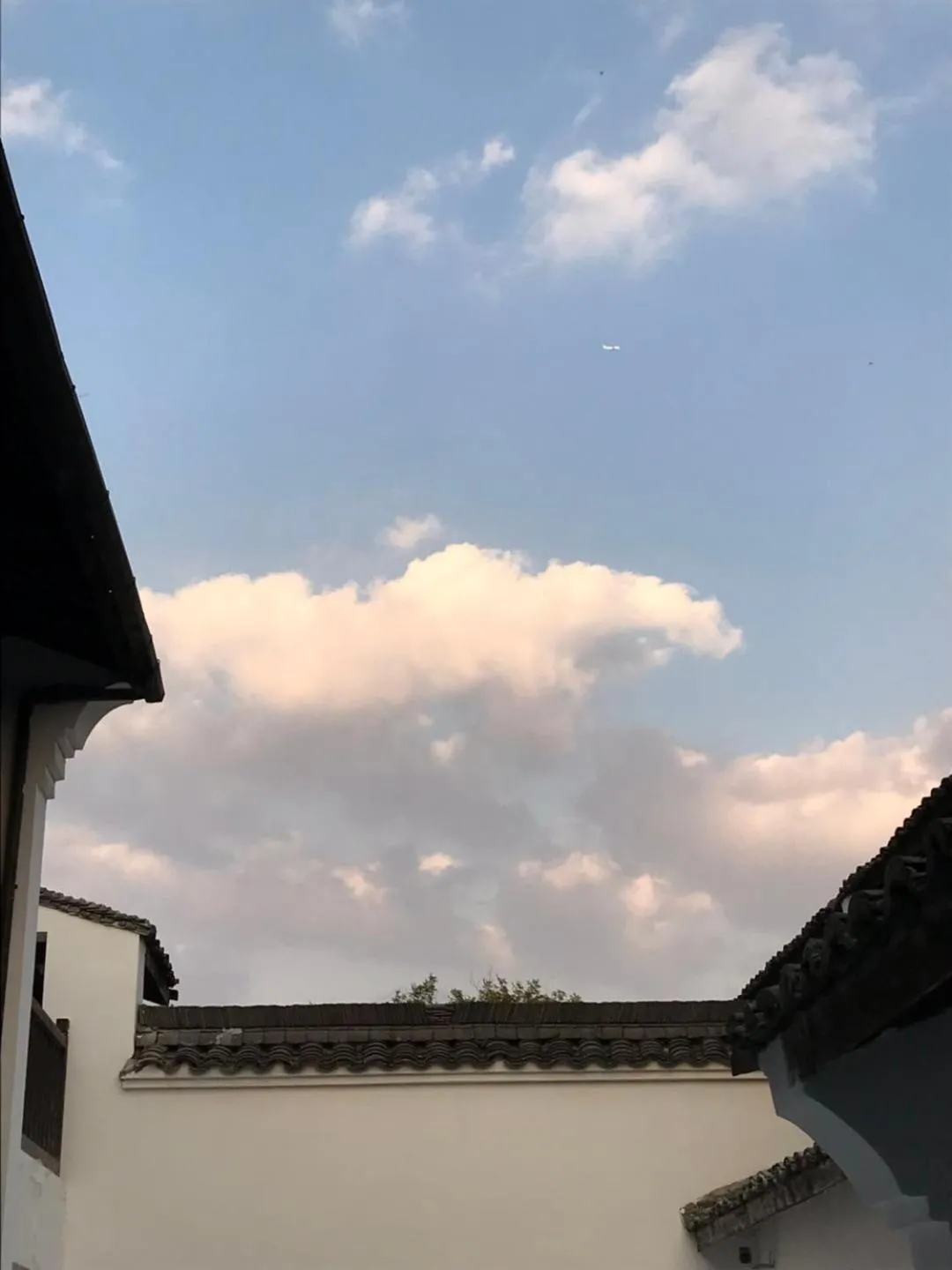 Day in Xishang Yunjian Holiday Hotel