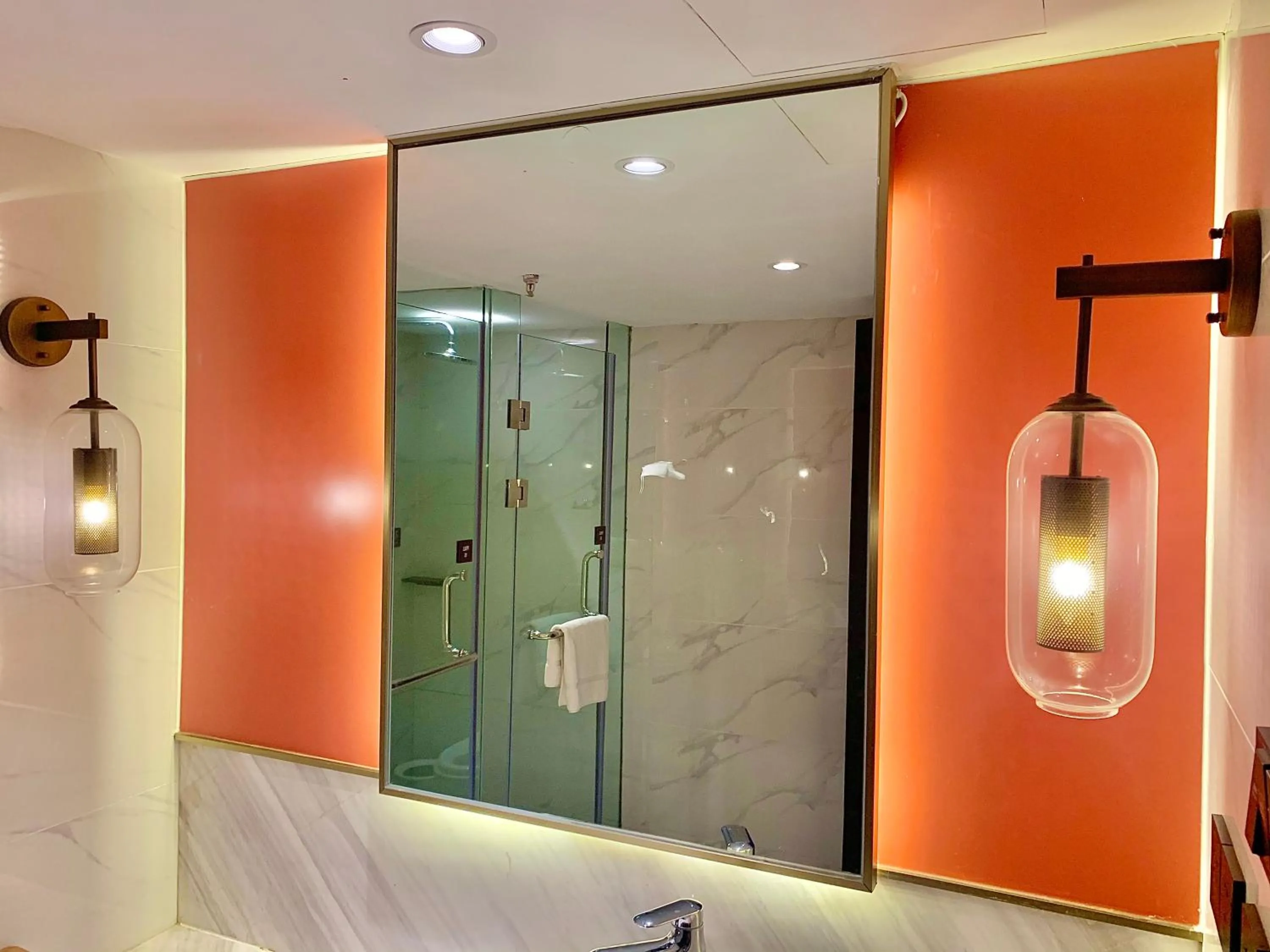 Shower in Xishang Yunjian Holiday Hotel