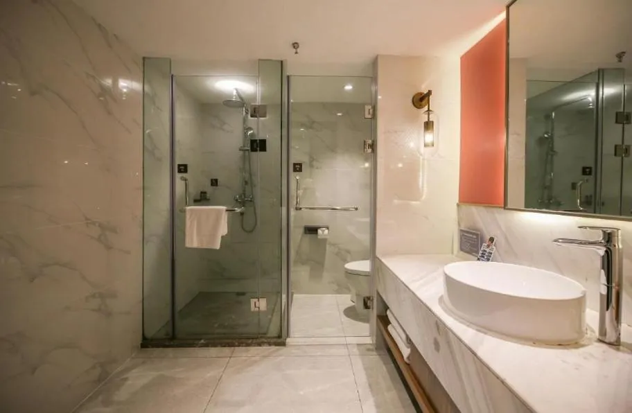 Toilet in Xishang Yunjian Holiday Hotel