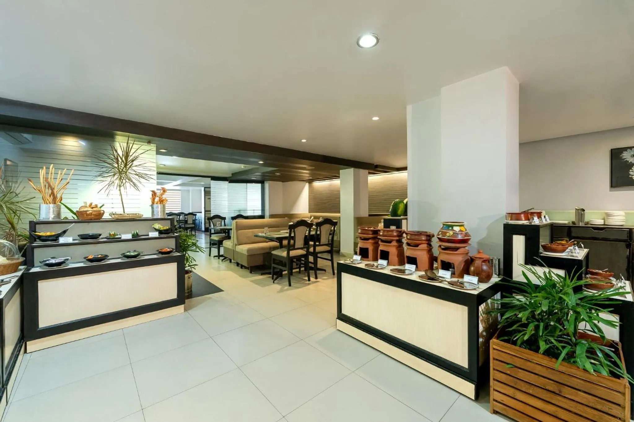 Restaurant/places to eat in Hyson heritage calicut