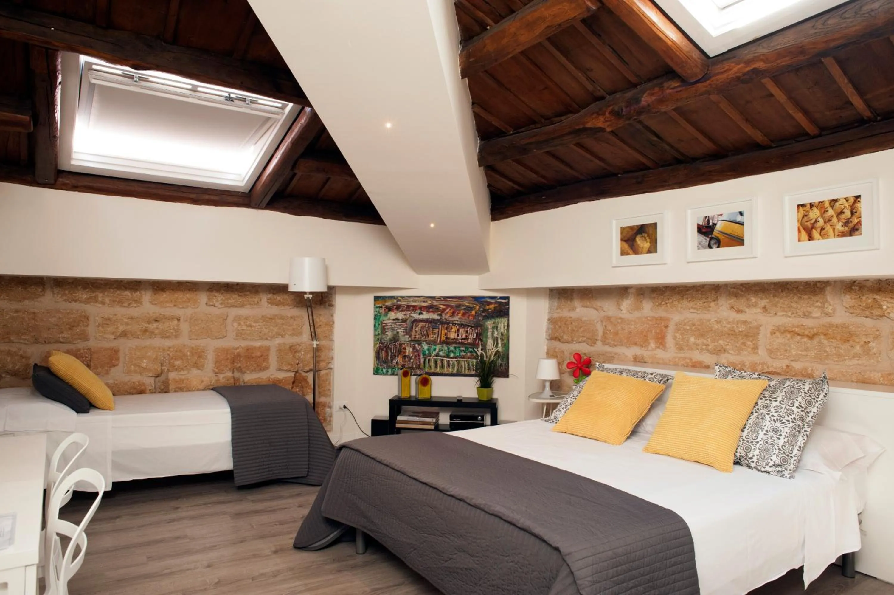 Bedroom, Bed in B&B Cannoli