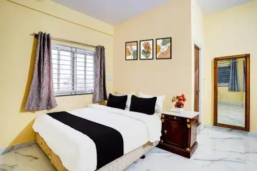 Hotel O RR Comforts Hotel O RR Comforts