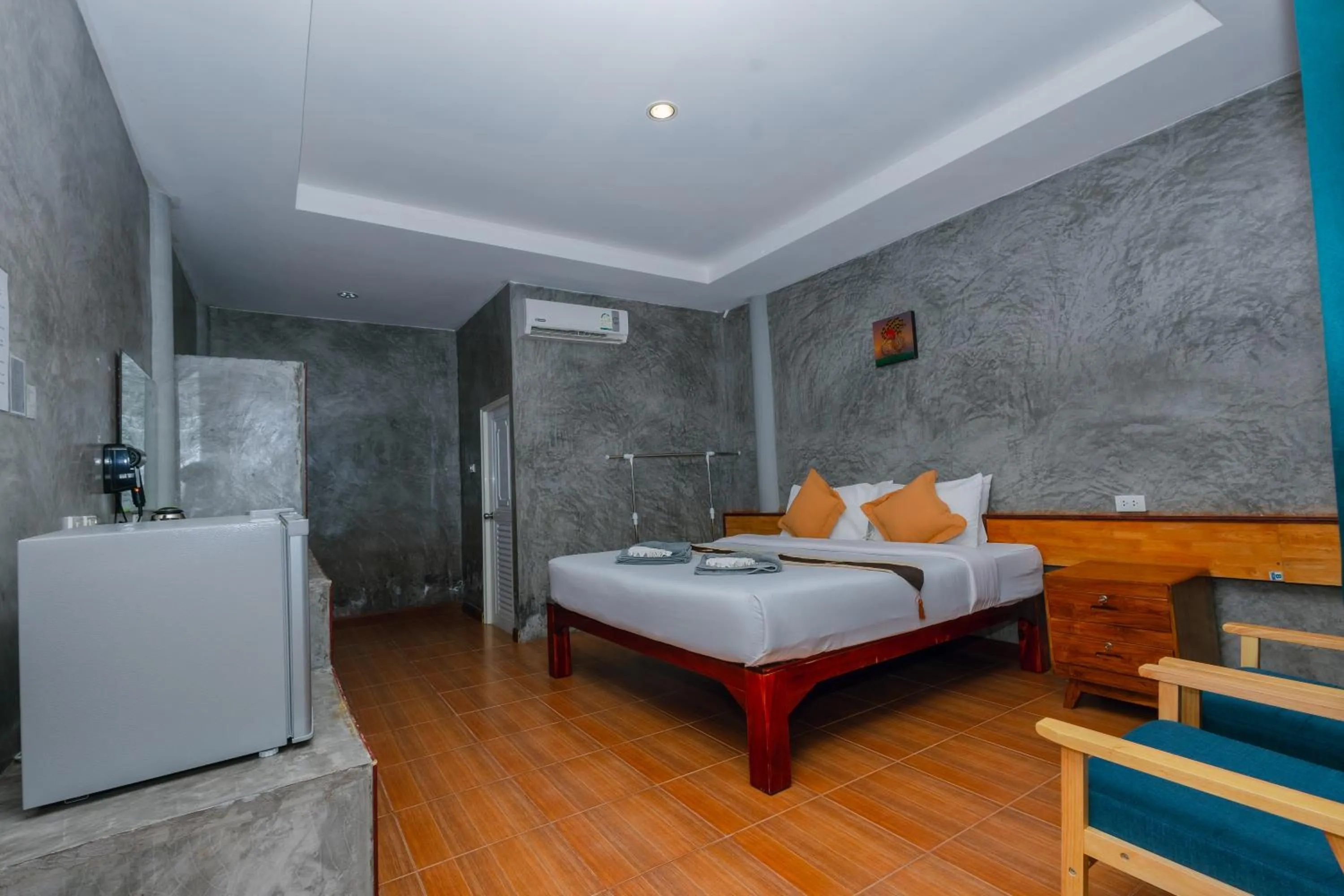 Bedroom, Bed in Charung by The Sea