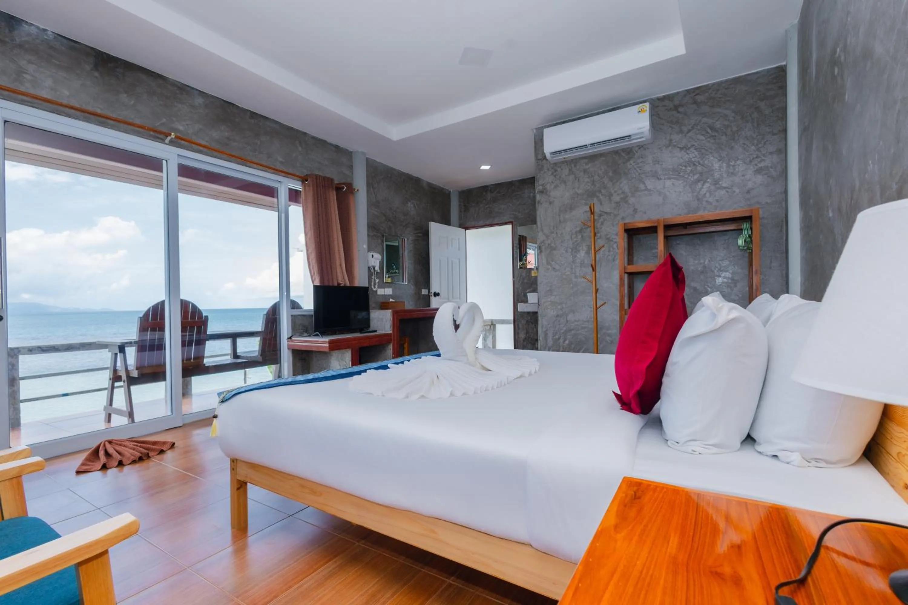 Sea view, Bed in Charung by The Sea