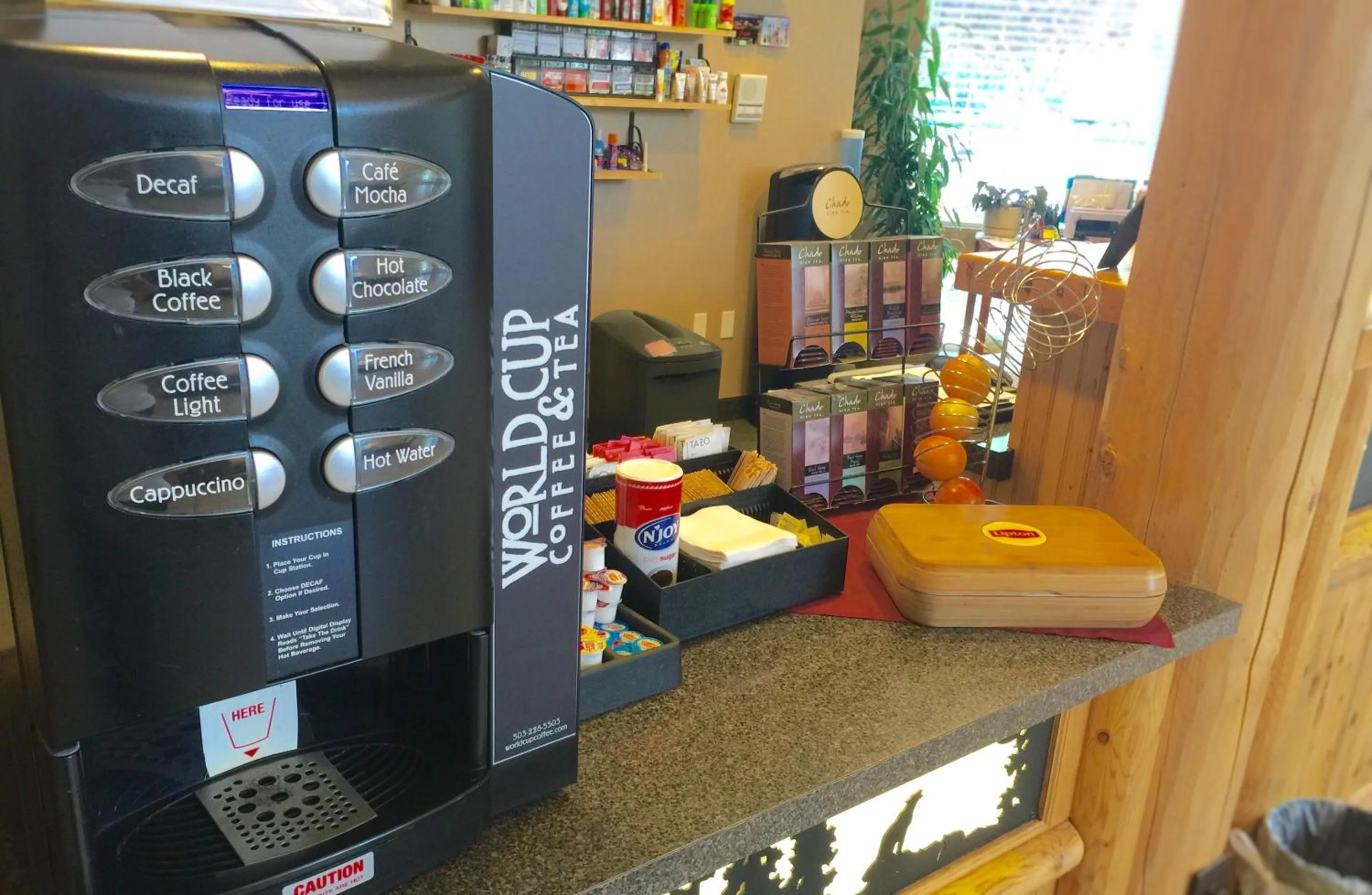 Drinks in River Lodge and Cabins