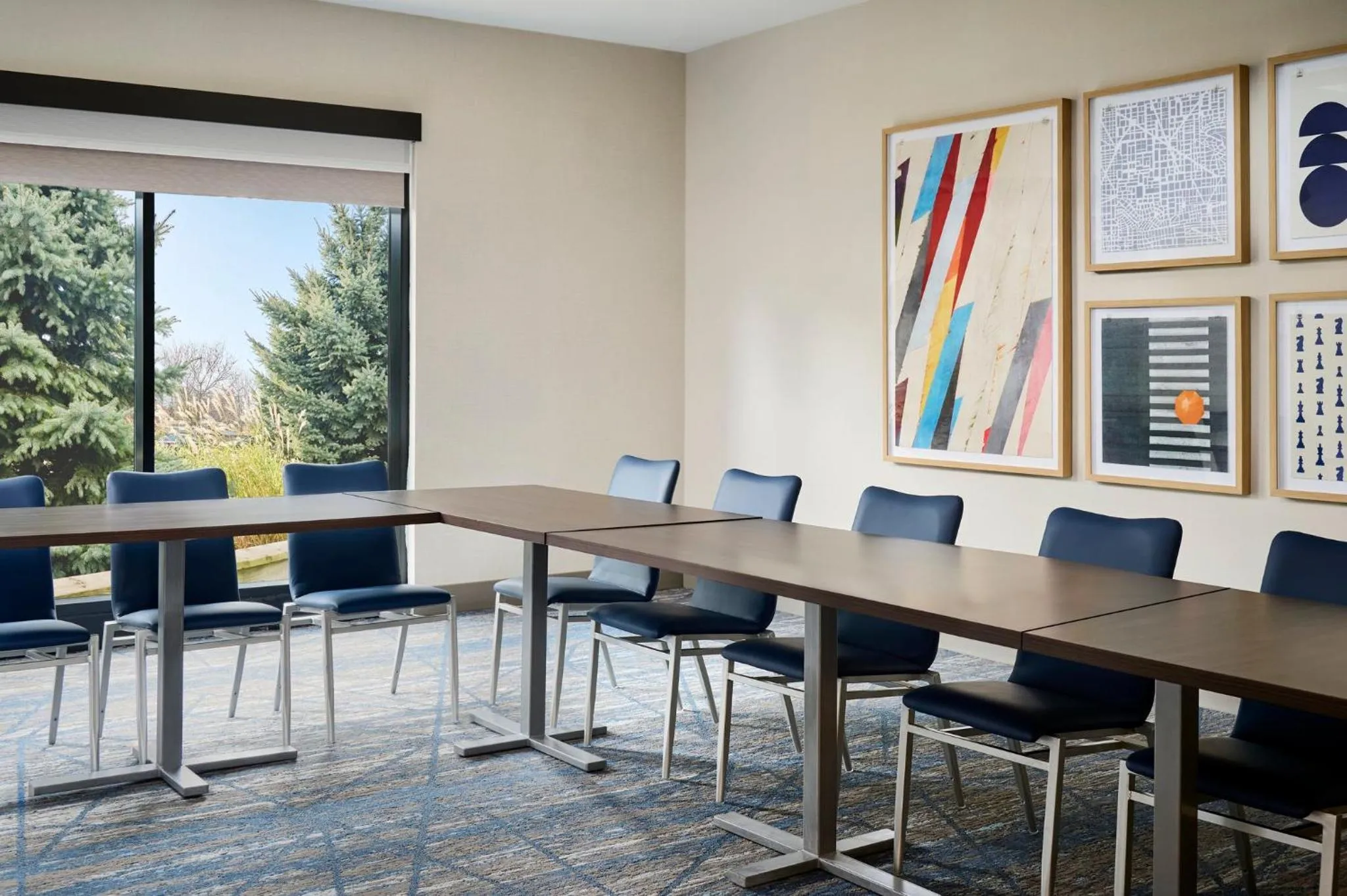 Meeting/conference room in Holiday Inn Express Hamilton - Upper James by IHG