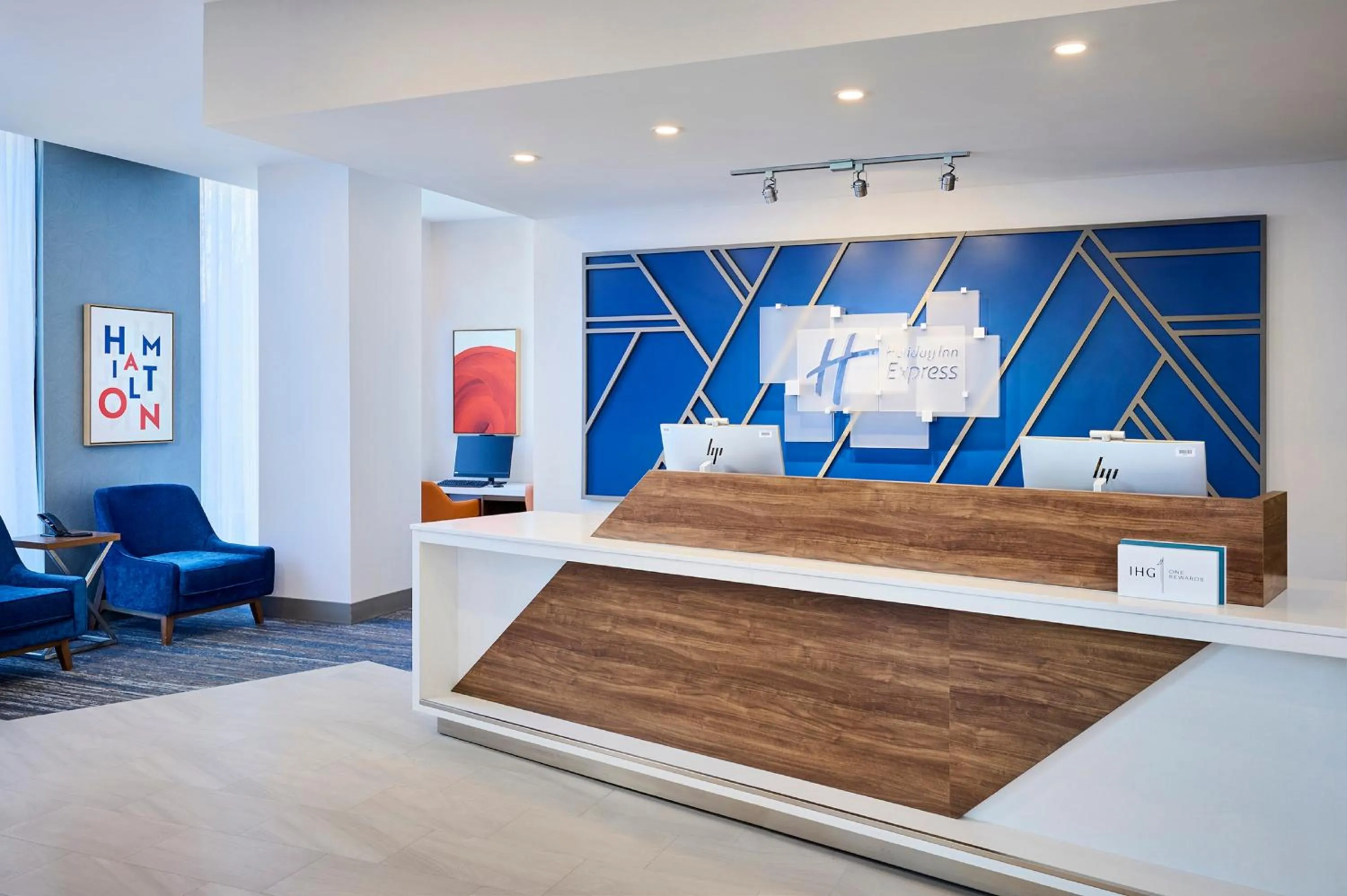 Property building in Holiday Inn Express Hamilton - Upper James by IHG