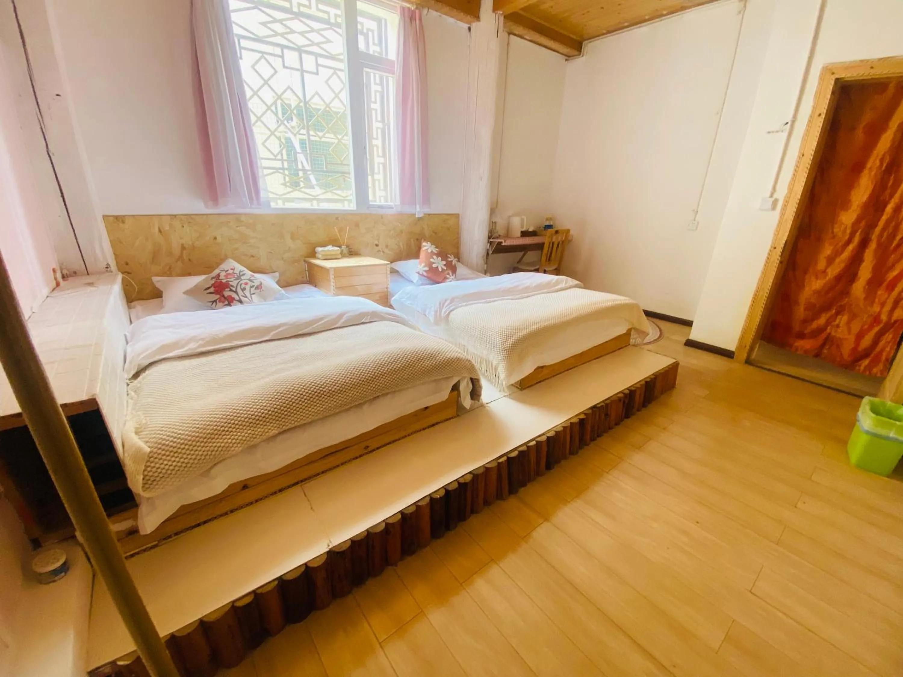 Bed in Shangri-La Chudengshuo Homestay楚登硕民宿