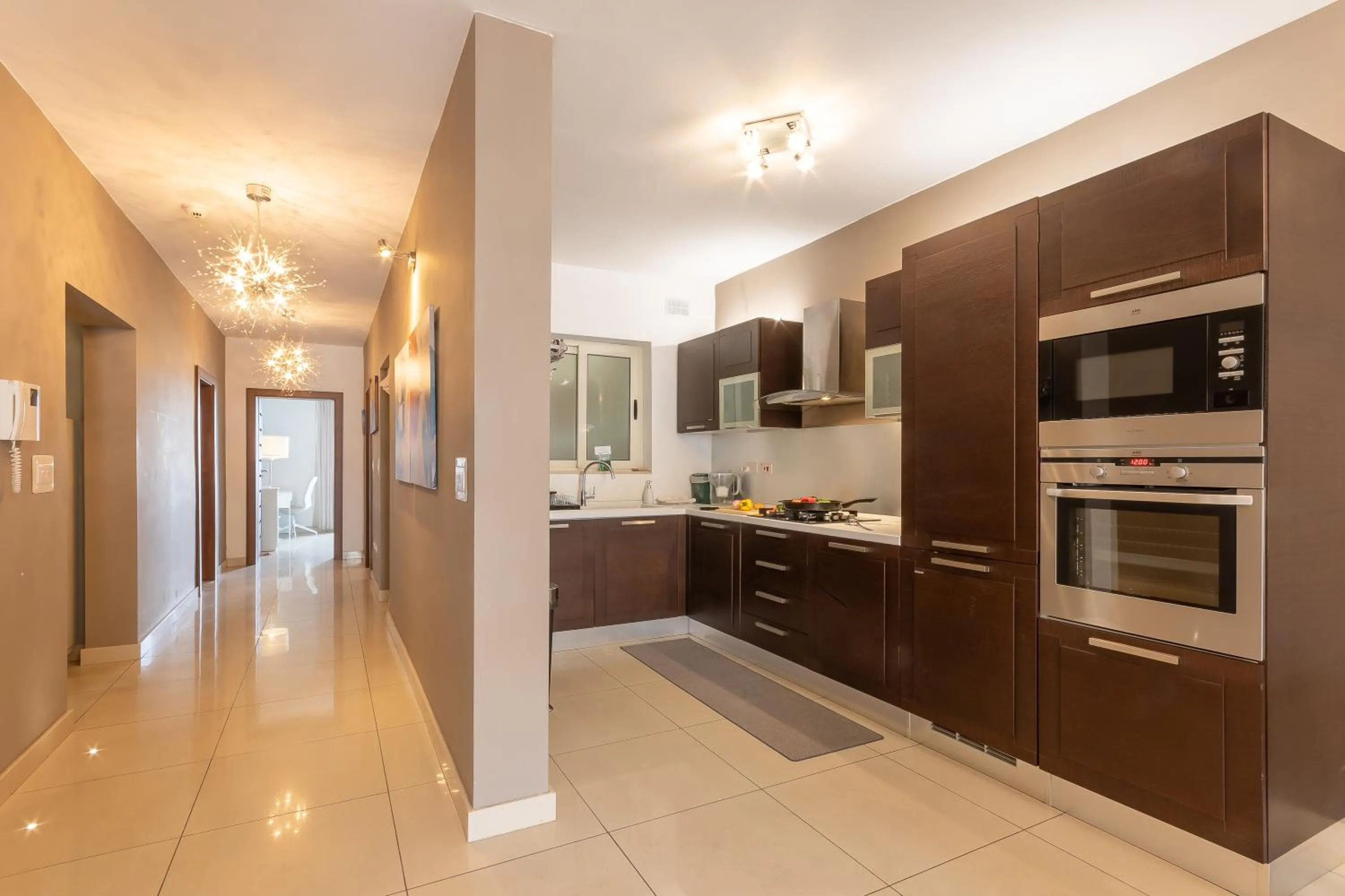 Modern and comfortable apart Savoy Garden - Happy Rentals