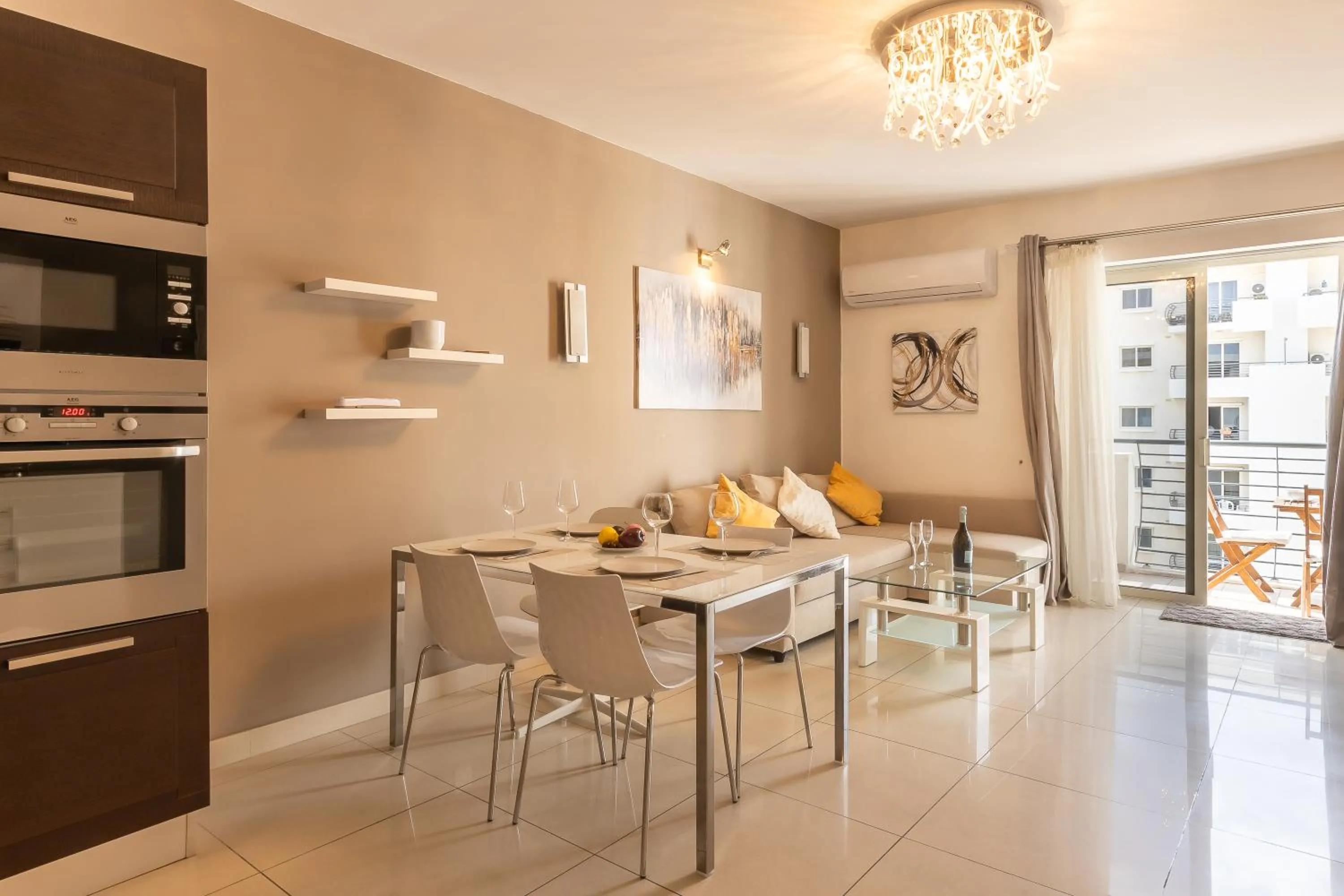 Modern and comfortable apart Savoy Garden - Happy Rentals