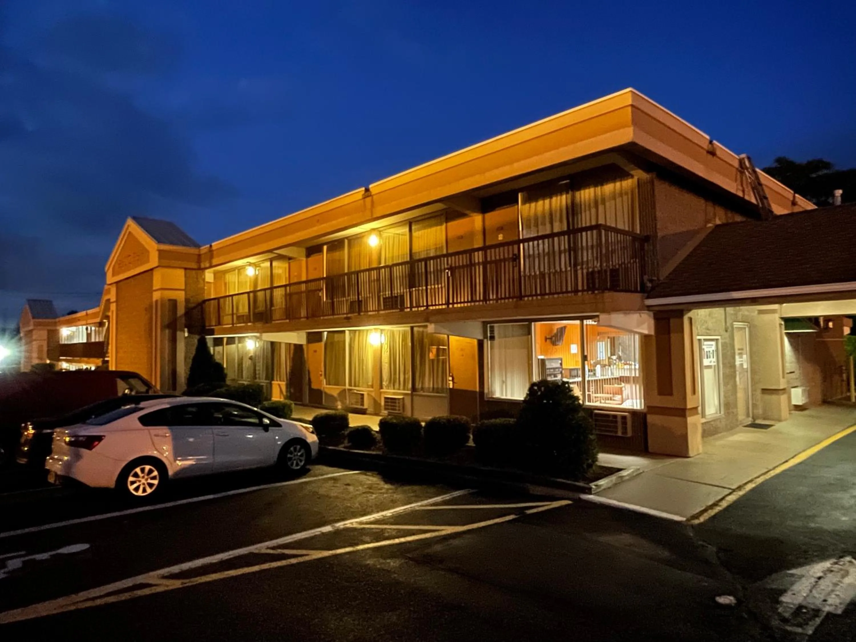 Property building in Travelers Inn